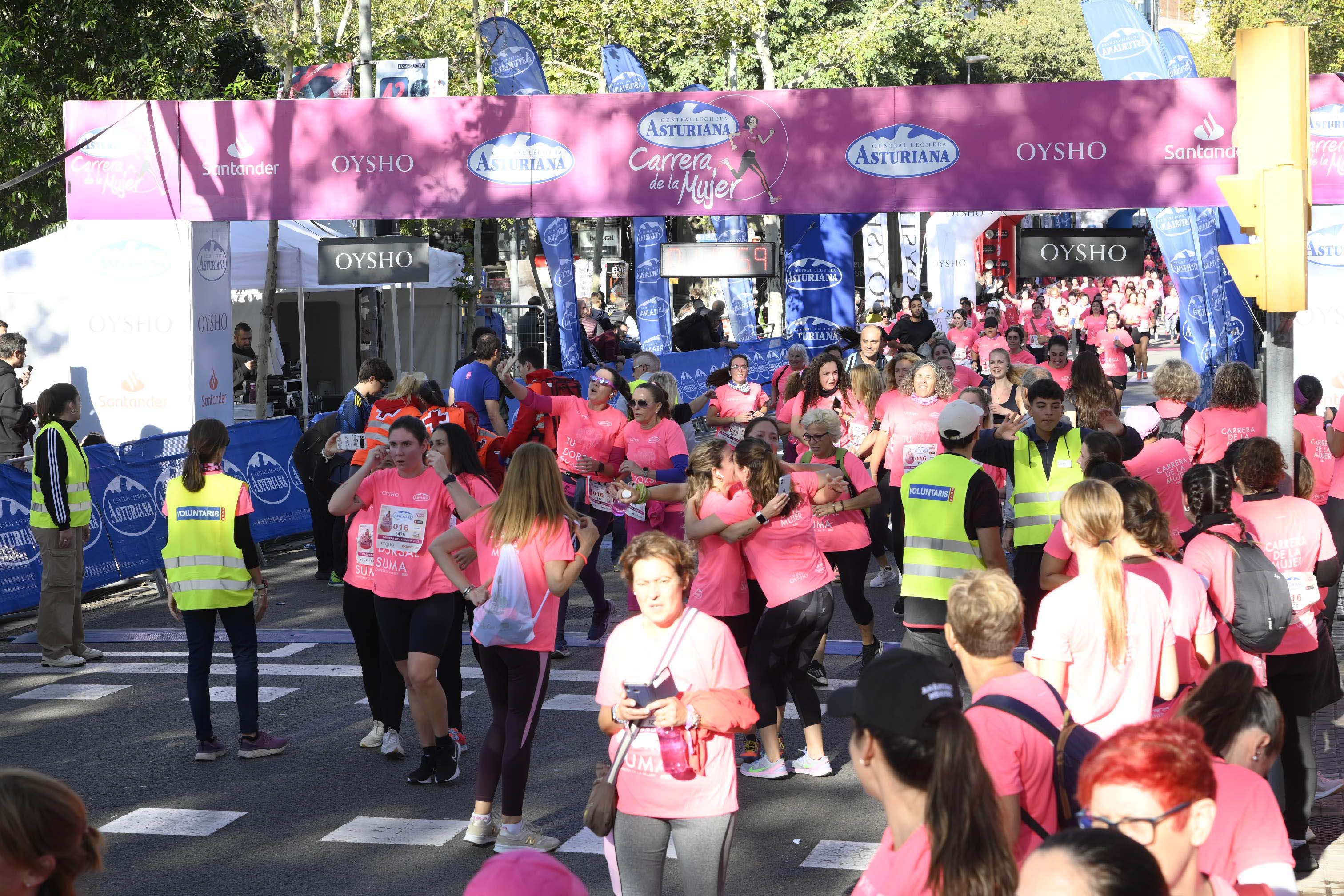 Las mejores fotos de la Carrera de la Mujer de Barcelona 2023. 5342