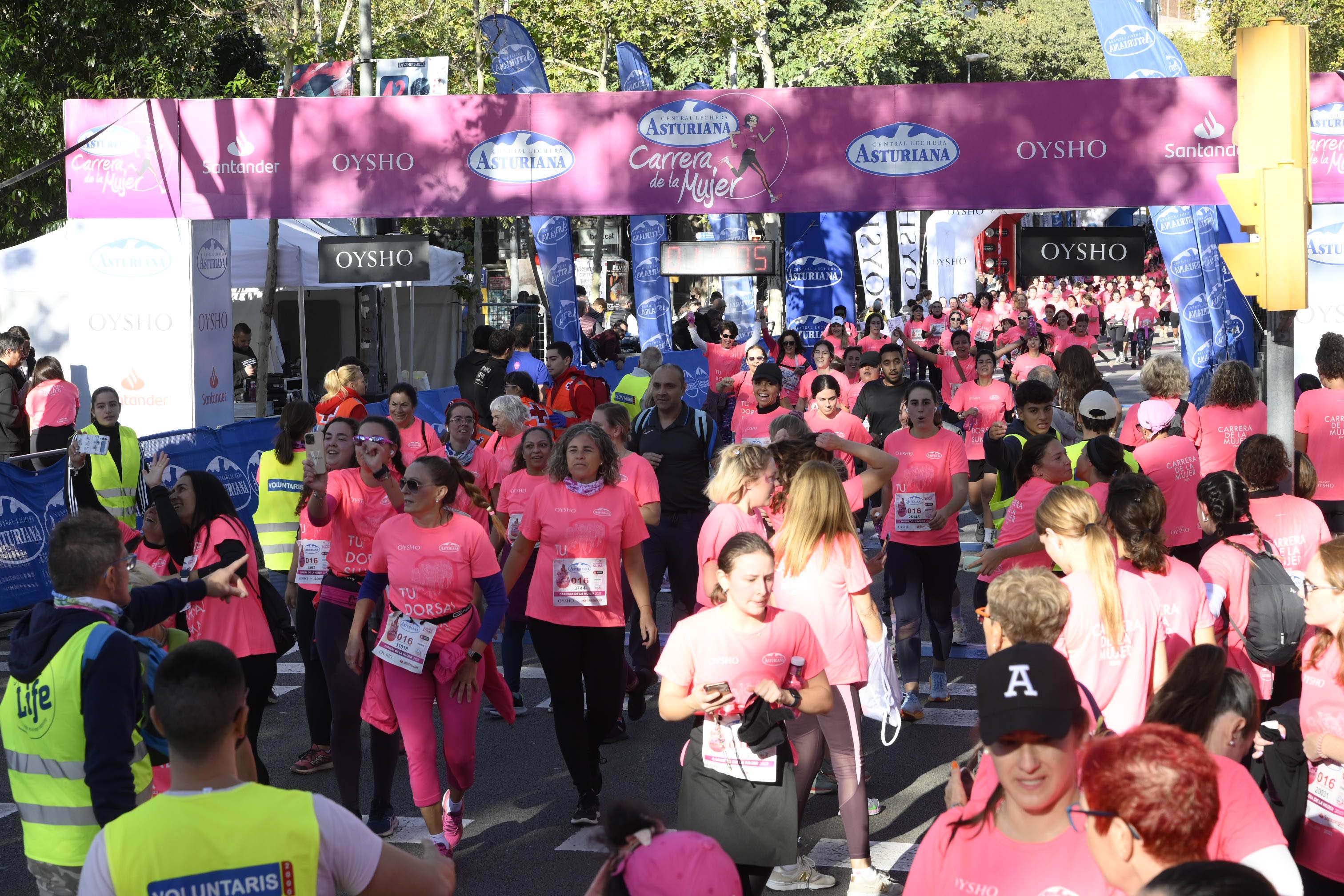 Las mejores fotos de la Carrera de la Mujer de Barcelona 2023. 5345