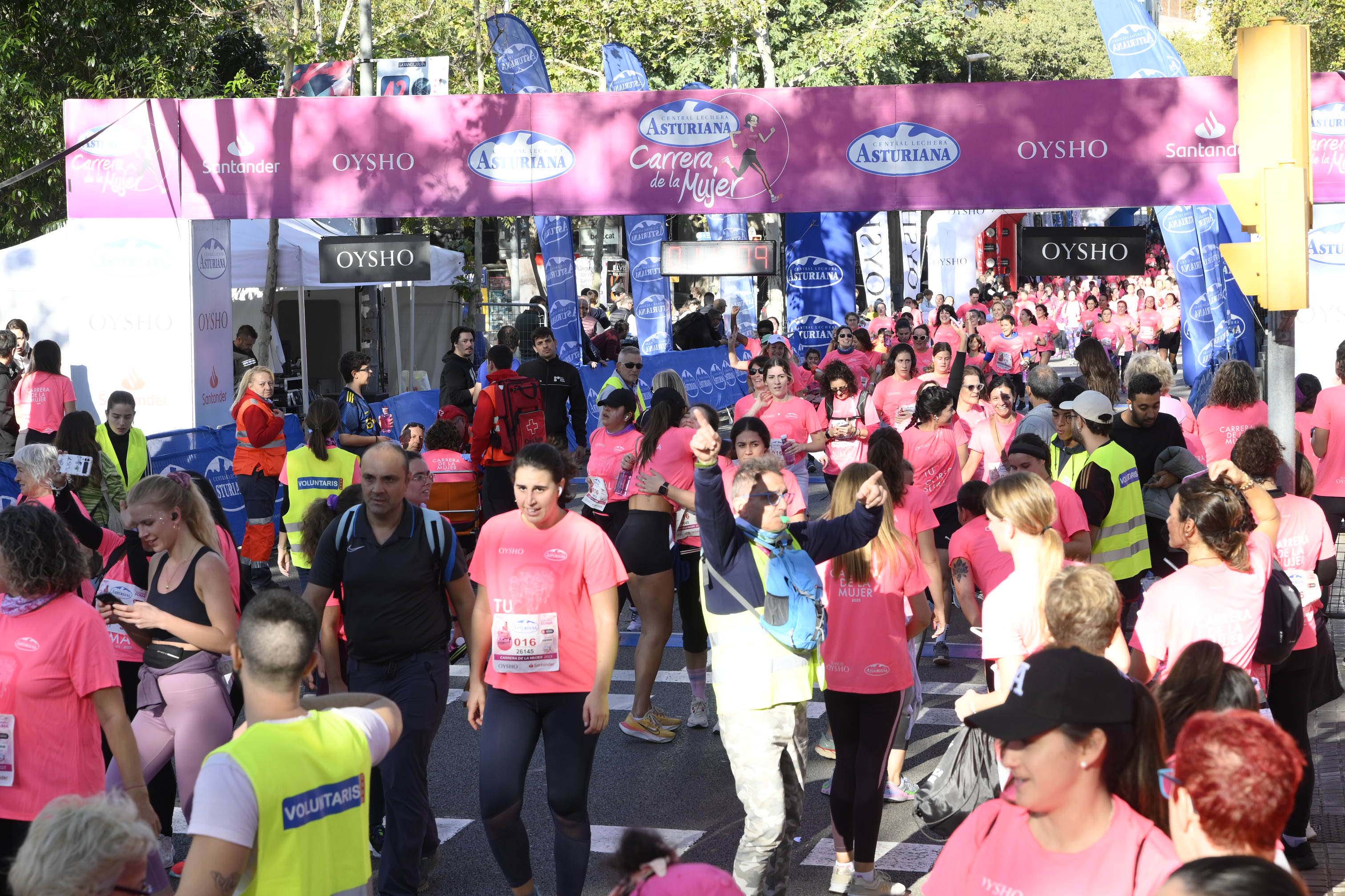 Las mejores fotos de la Carrera de la Mujer de Barcelona 2023. 5347
