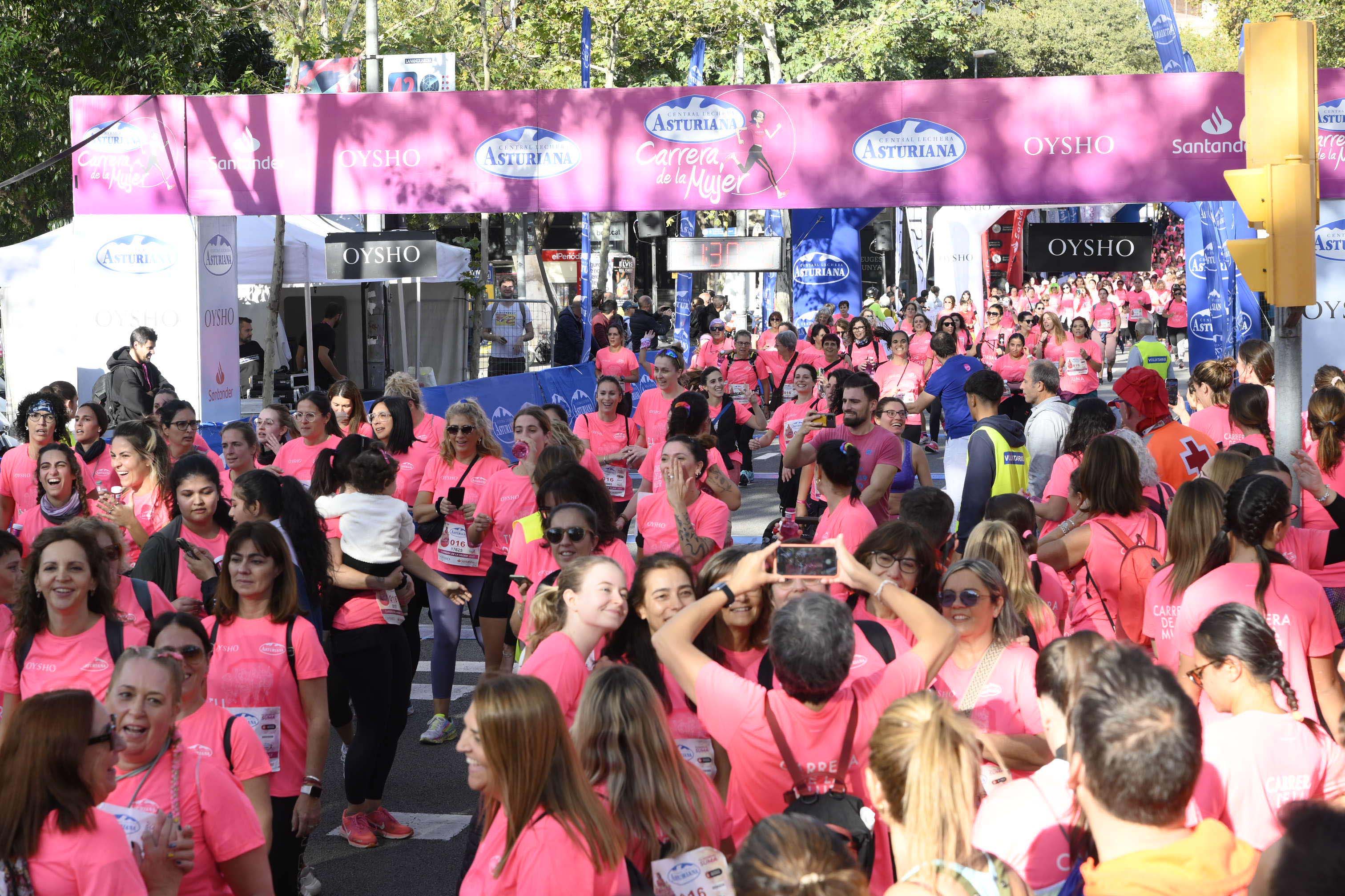 Las mejores fotos de la Carrera de la Mujer de Barcelona 2023. 5714