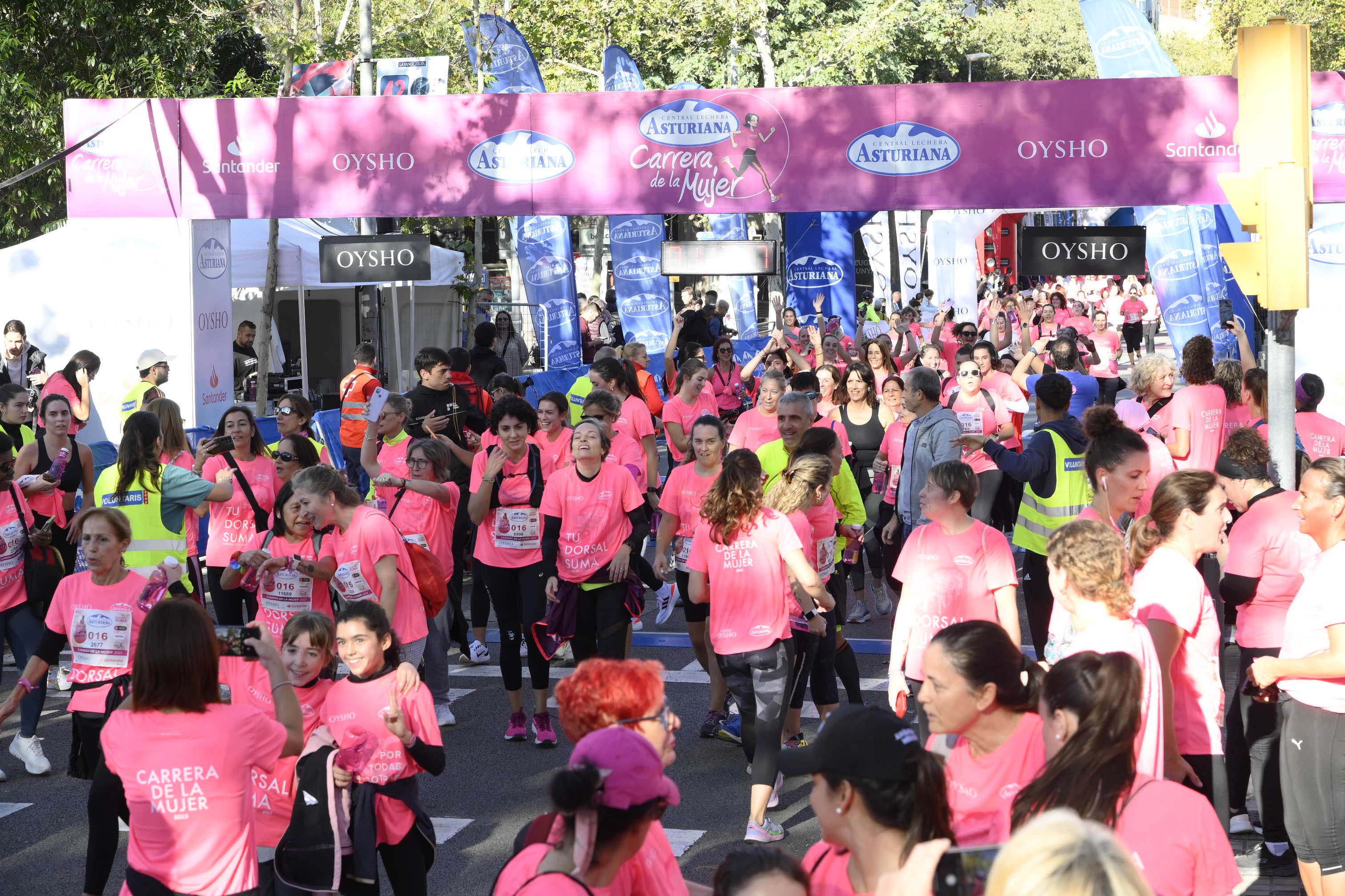 Las mejores fotos de la Carrera de la Mujer de Barcelona 2023. 5366