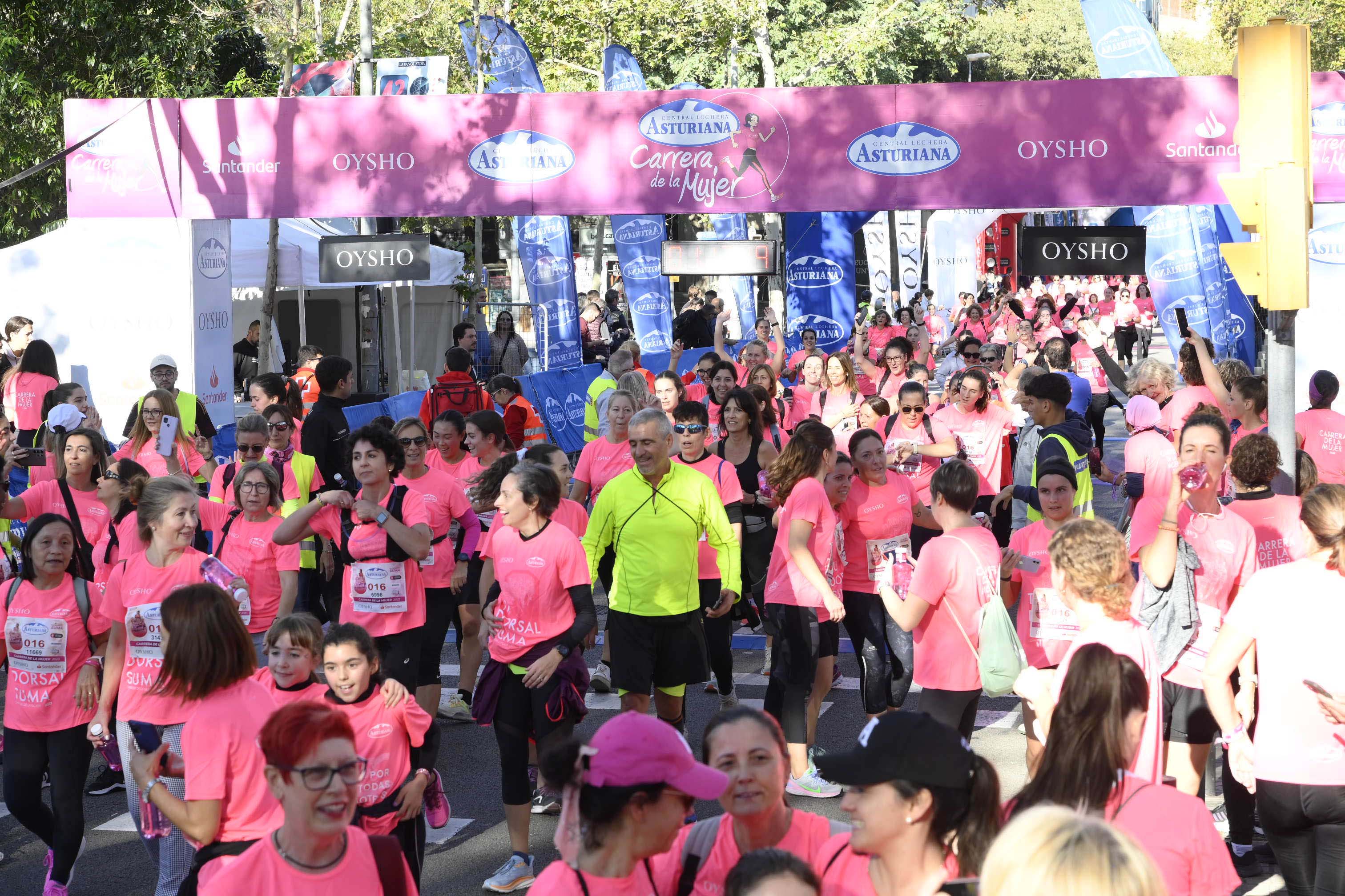Las mejores fotos de la Carrera de la Mujer de Barcelona 2023. 5367