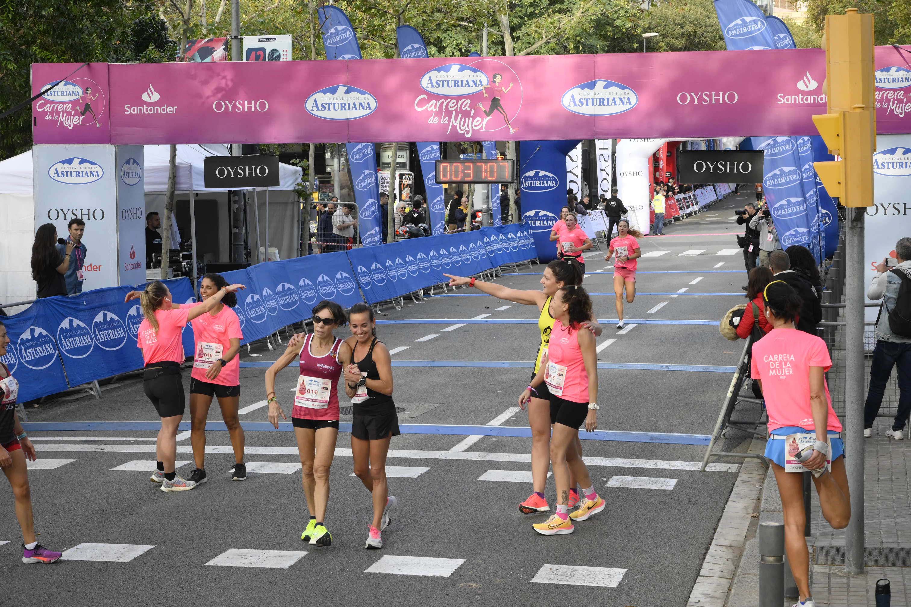 Las mejores fotos de la Carrera de la Mujer de Barcelona 2023. 4195