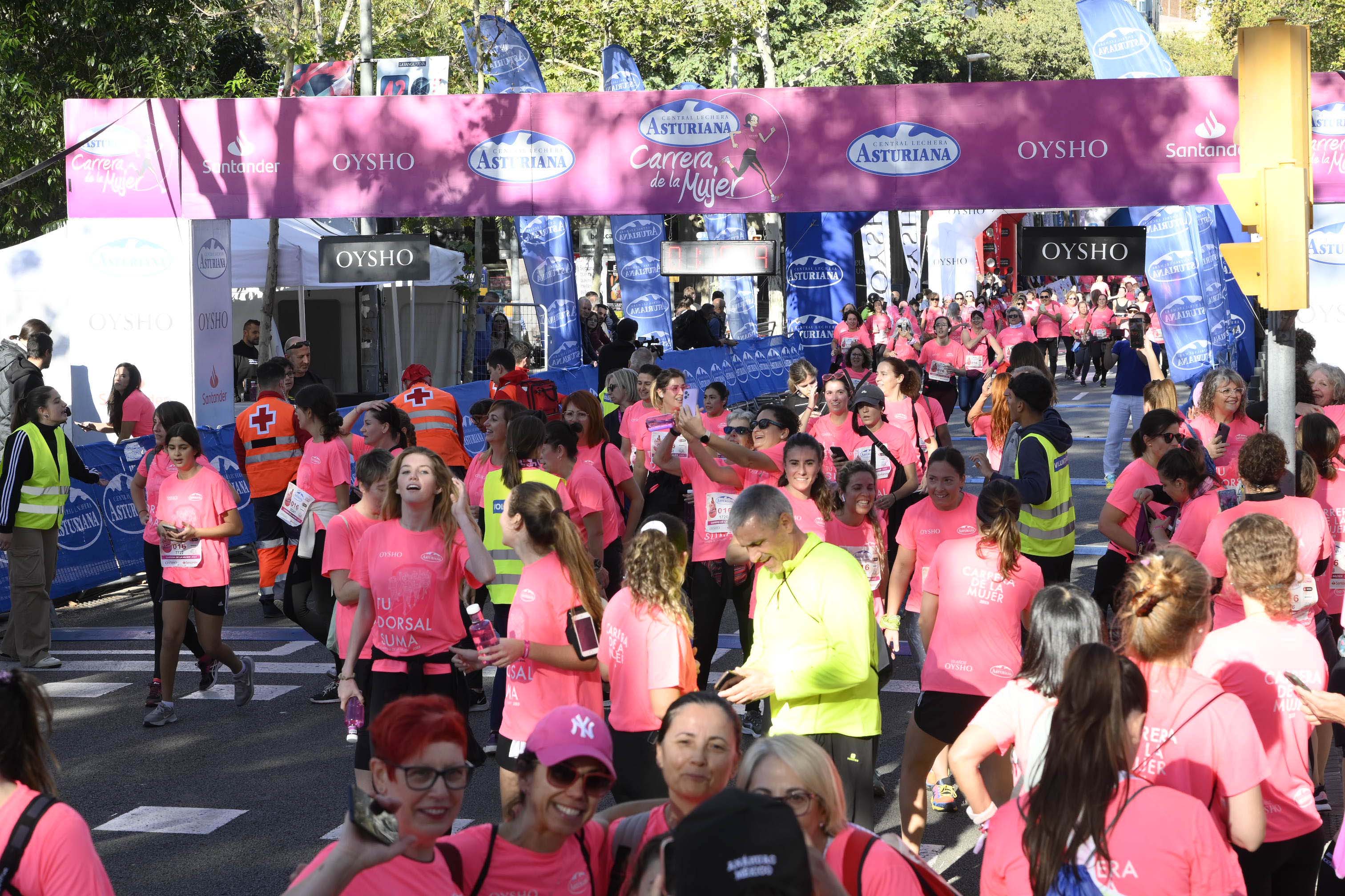 Las mejores fotos de la Carrera de la Mujer de Barcelona 2023. 5377