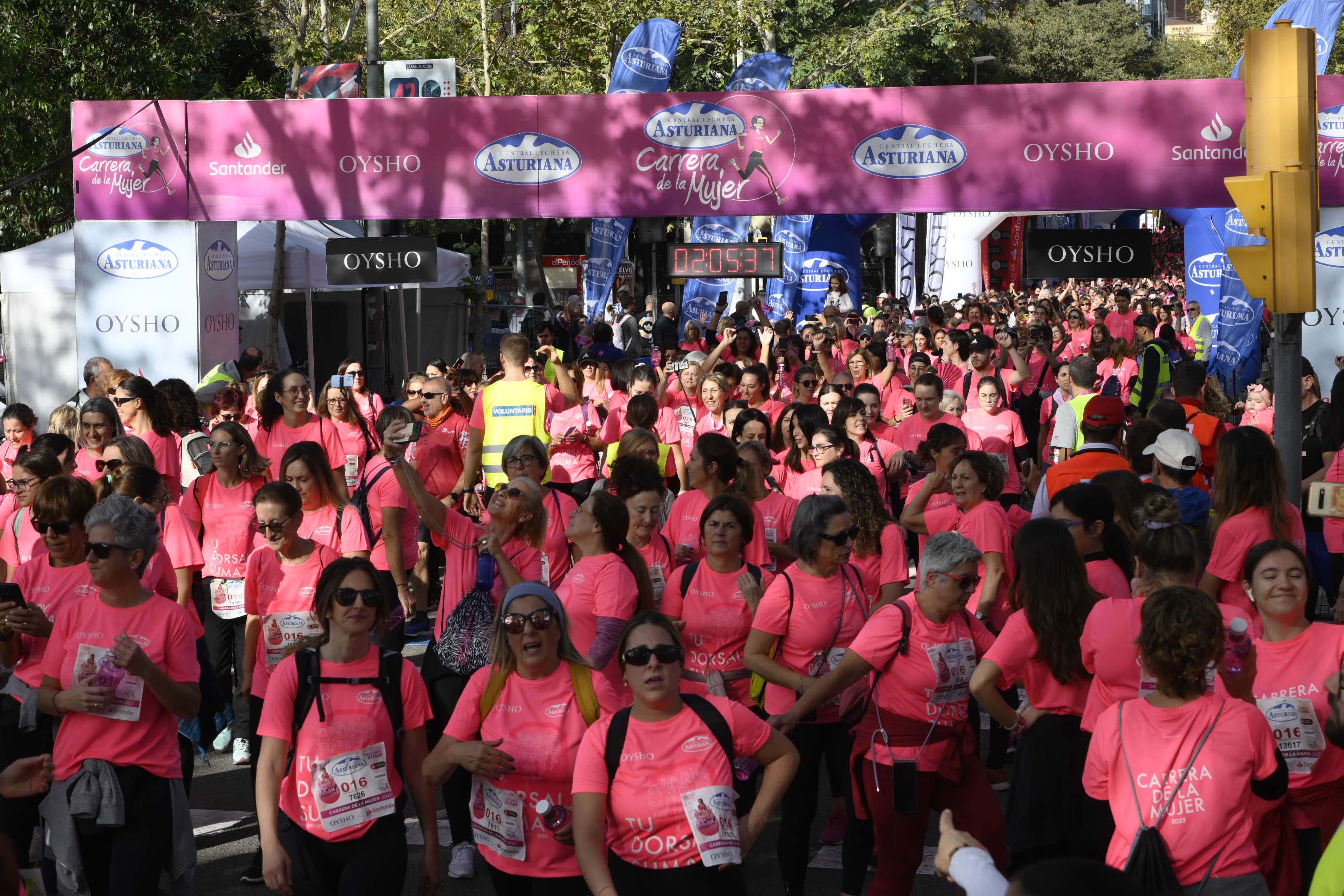 Las mejores fotos de la Carrera de la Mujer de Barcelona 2023. 6738