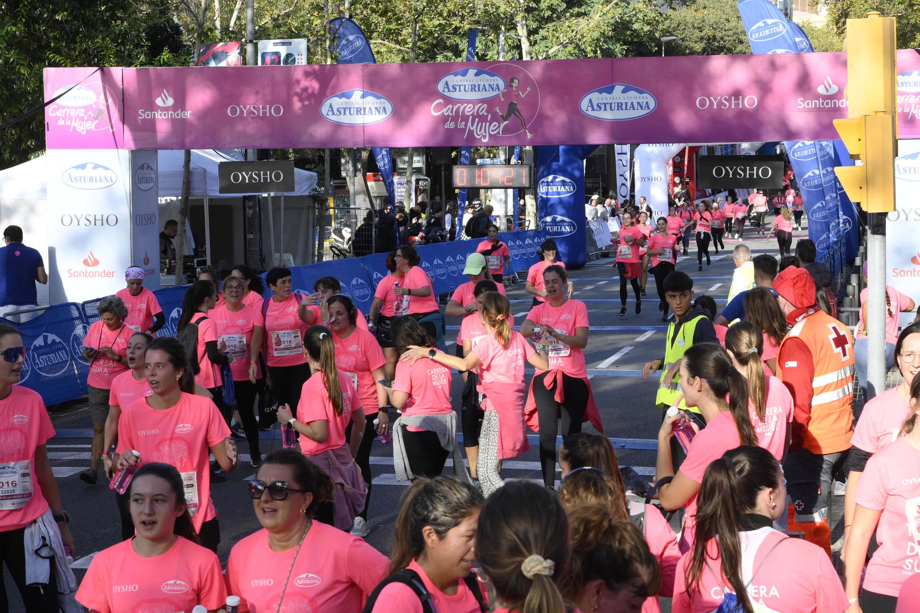 Las mejores fotos de la Carrera de la Mujer de Barcelona 2023. 5152