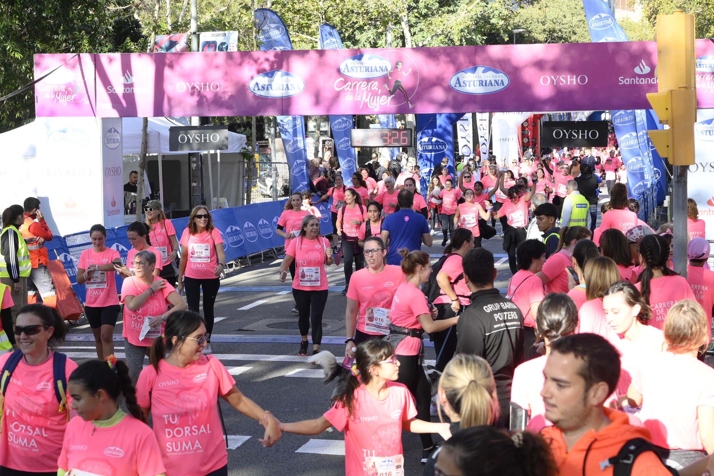Las mejores fotos de la Carrera de la Mujer de Barcelona 2023. 5510