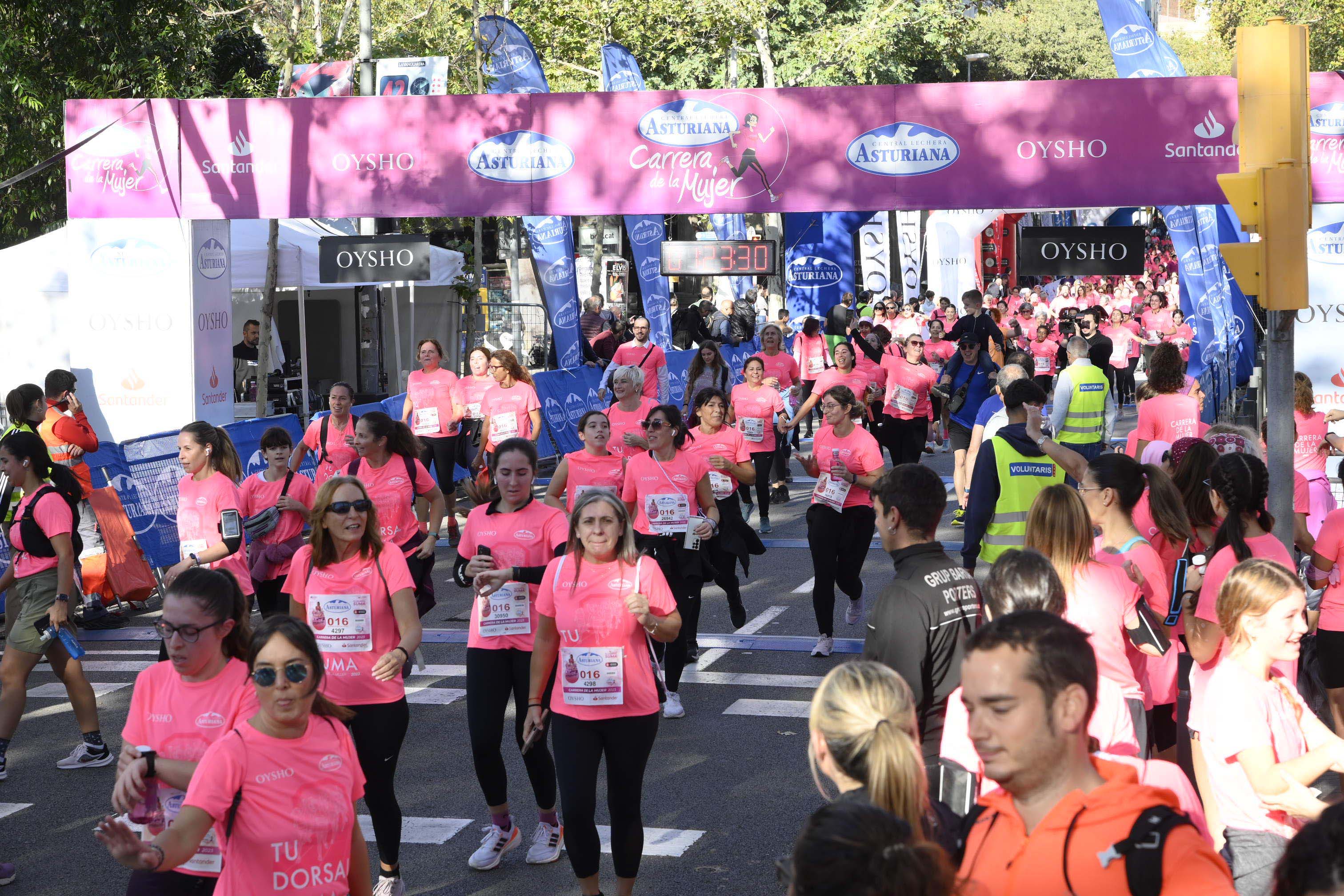 Las mejores fotos de la Carrera de la Mujer de Barcelona 2023. 5512