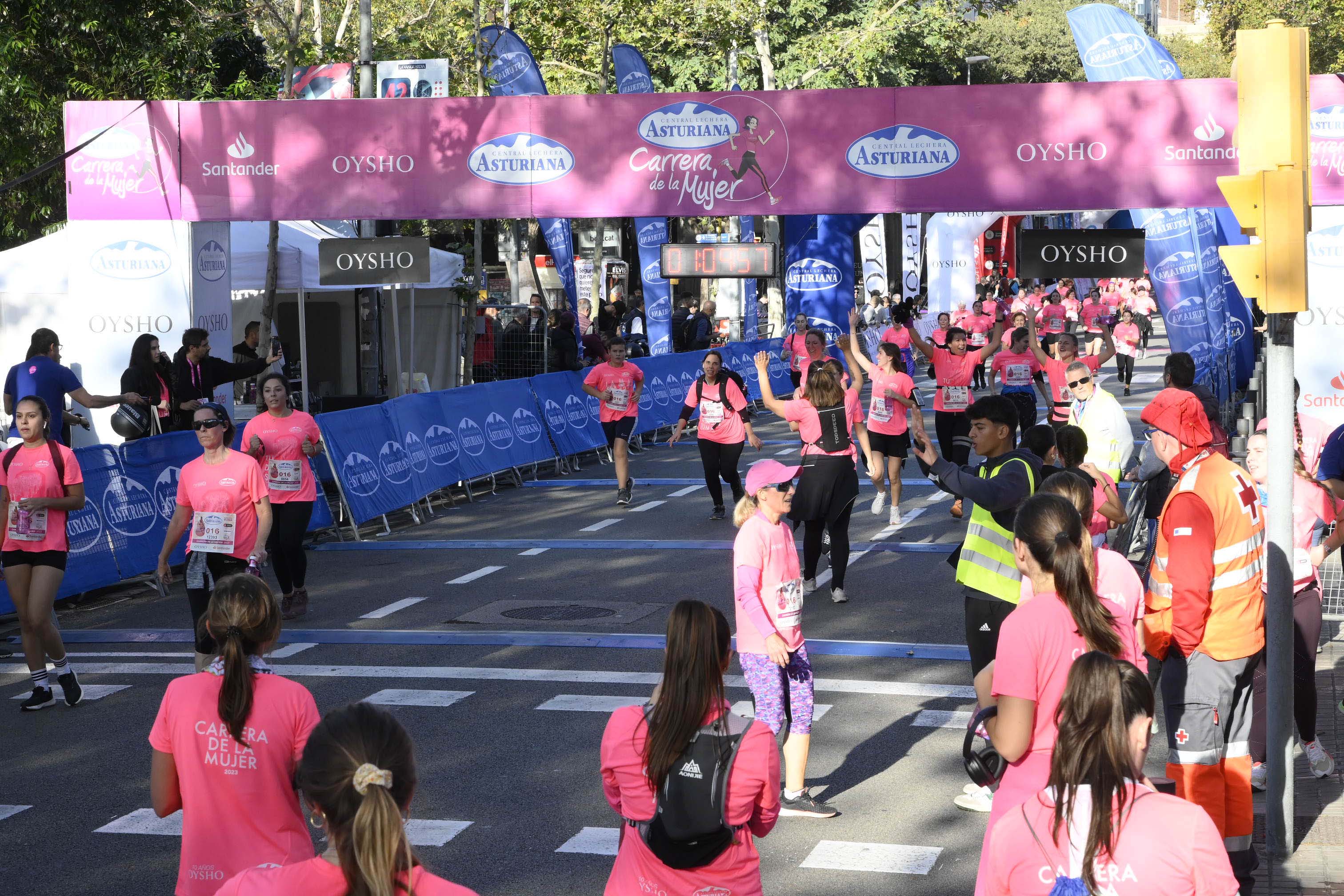 Las mejores fotos de la Carrera de la Mujer de Barcelona 2023. 5170