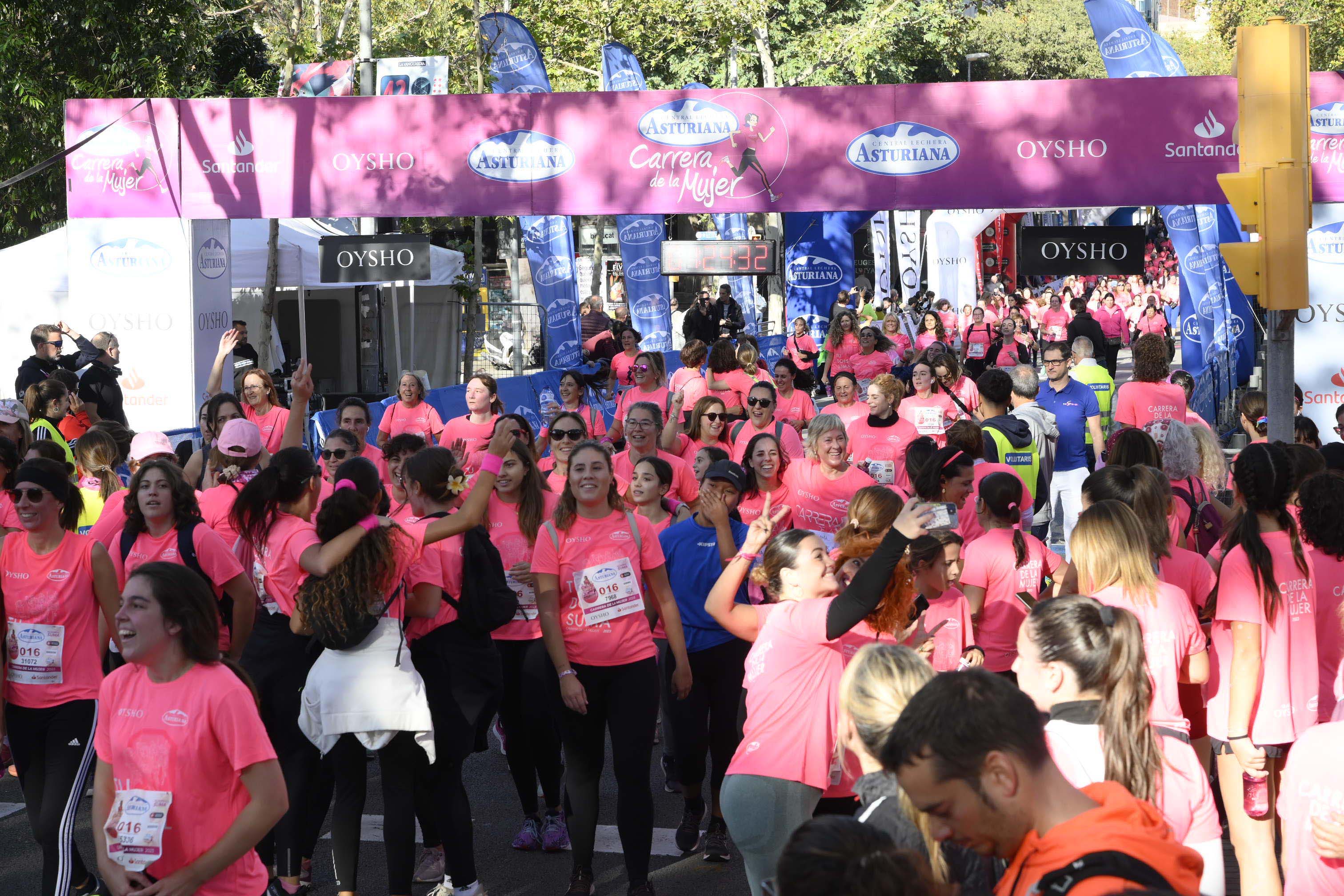 Las mejores fotos de la Carrera de la Mujer de Barcelona 2023. 5543