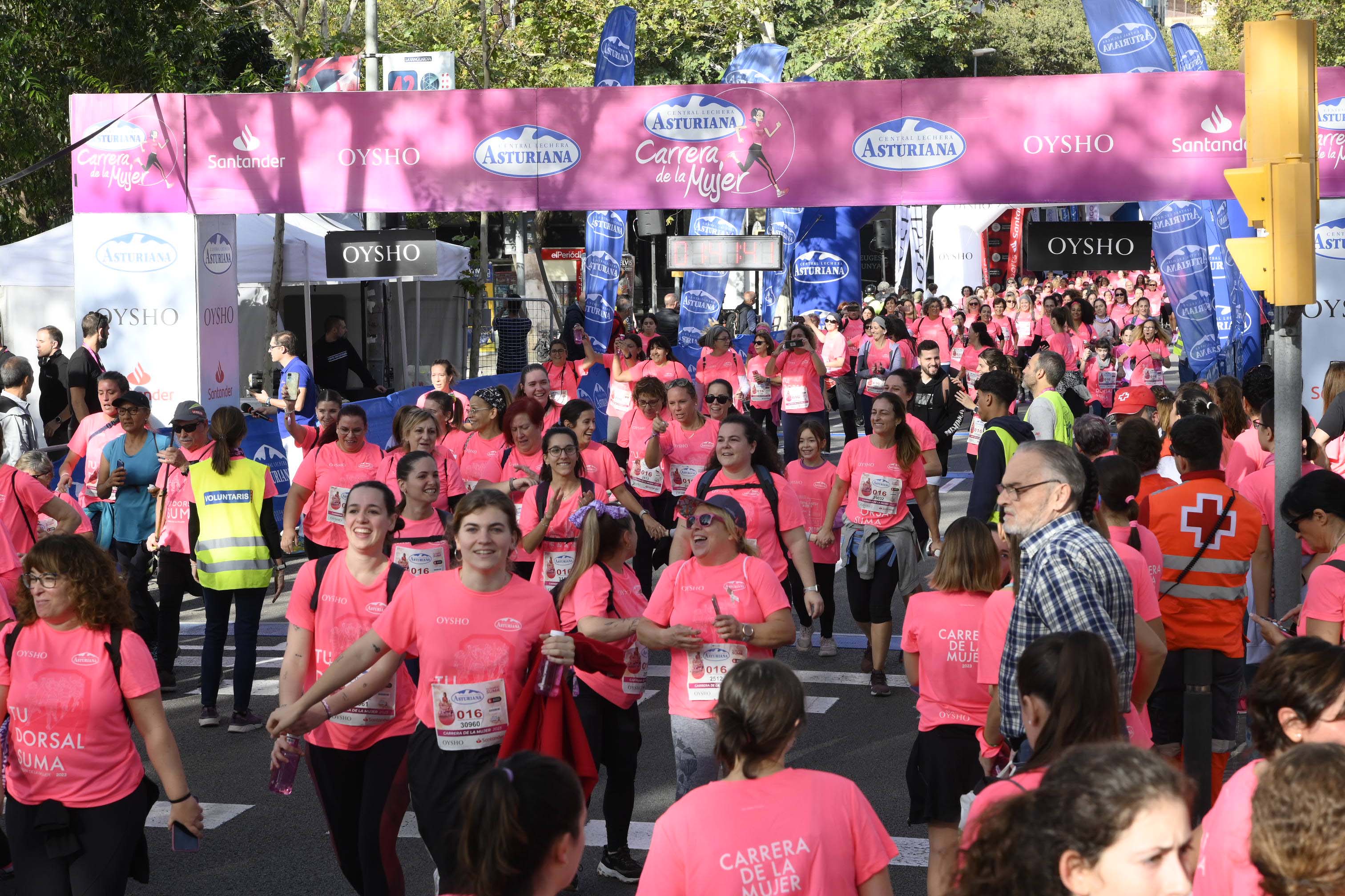 Las mejores fotos de la Carrera de la Mujer de Barcelona 2023. 6043