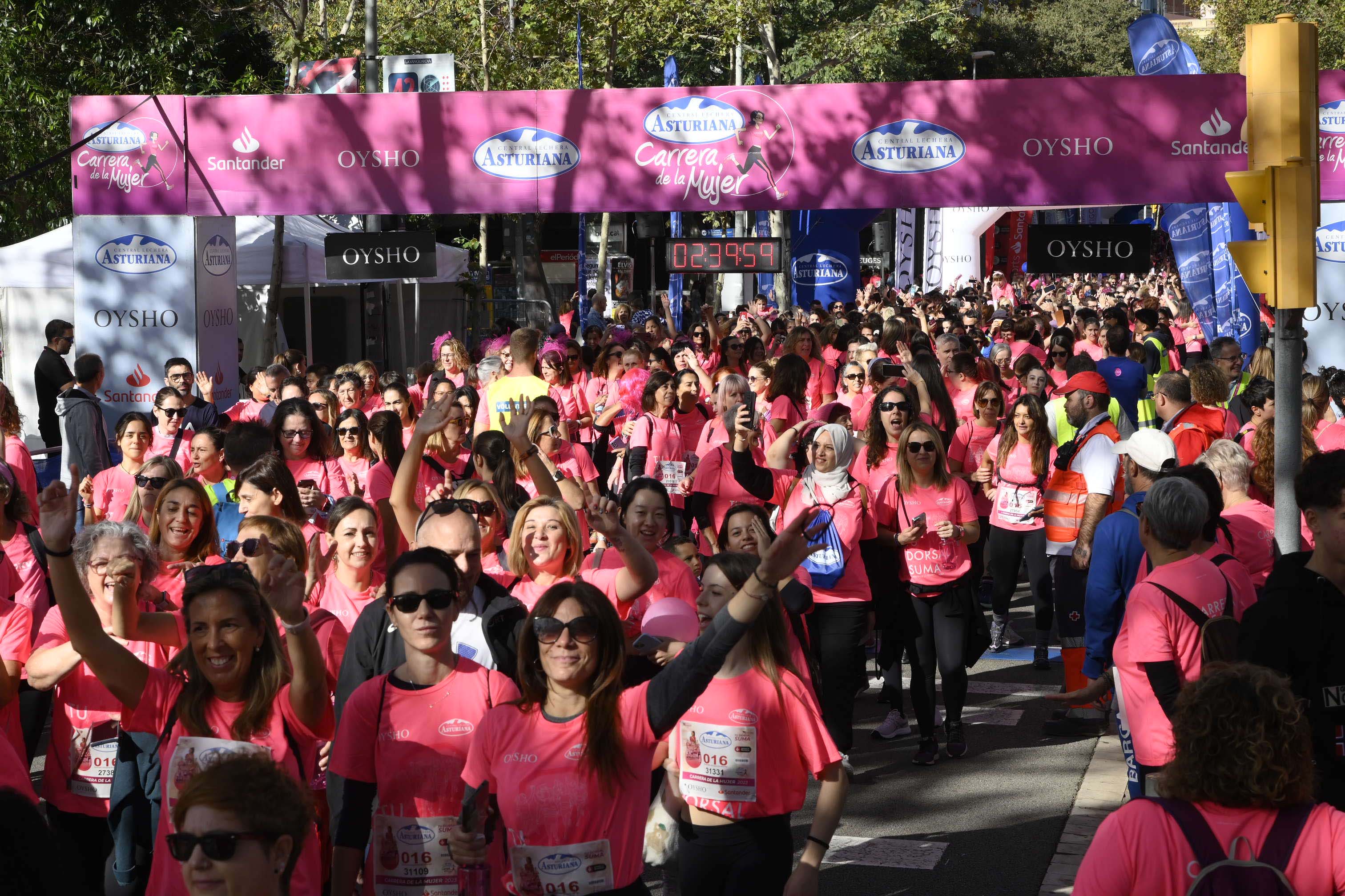 Las mejores fotos de la Carrera de la Mujer de Barcelona 2023. 7705