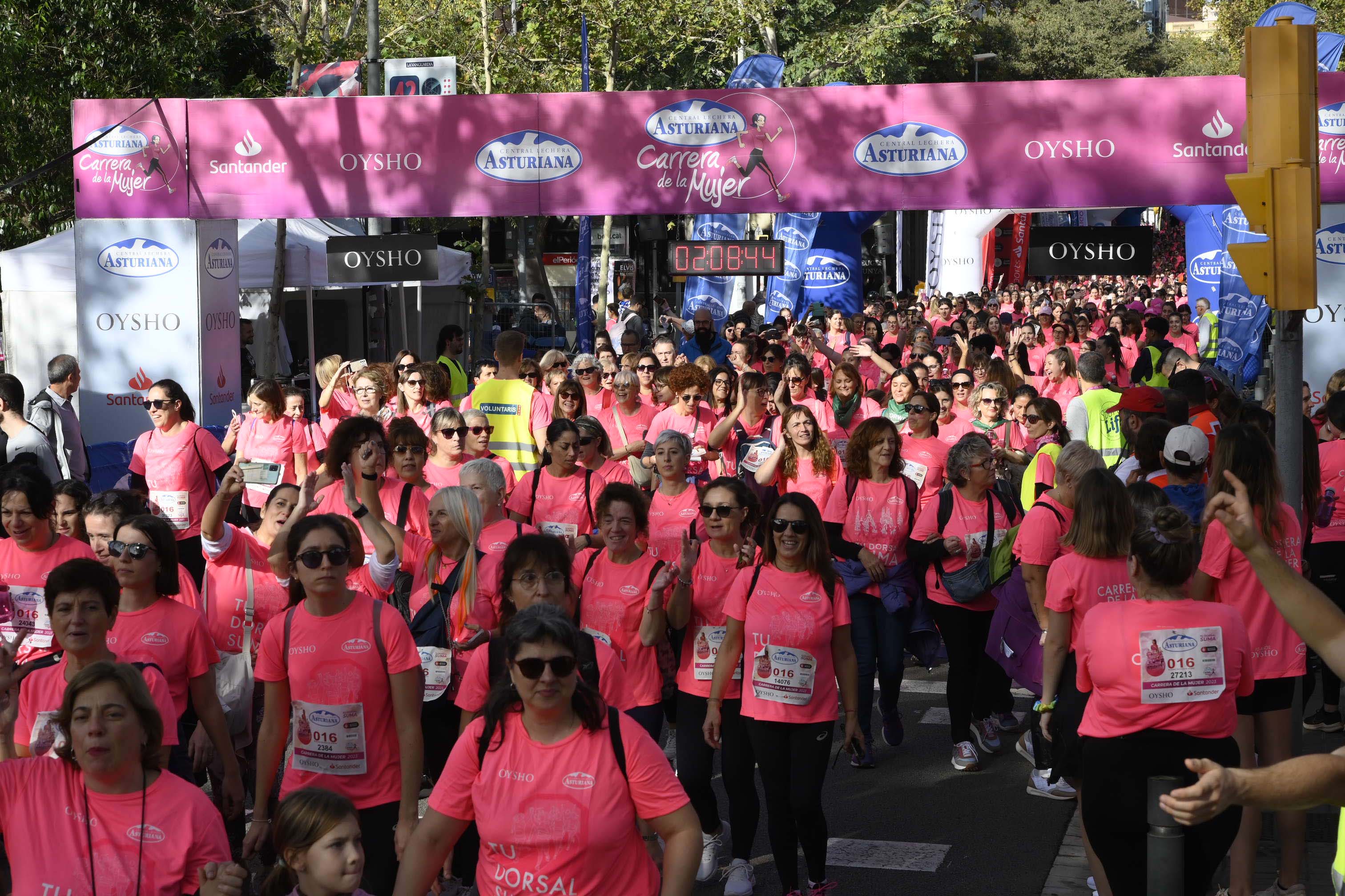 Las mejores fotos de la Carrera de la Mujer de Barcelona 2023. 6823
