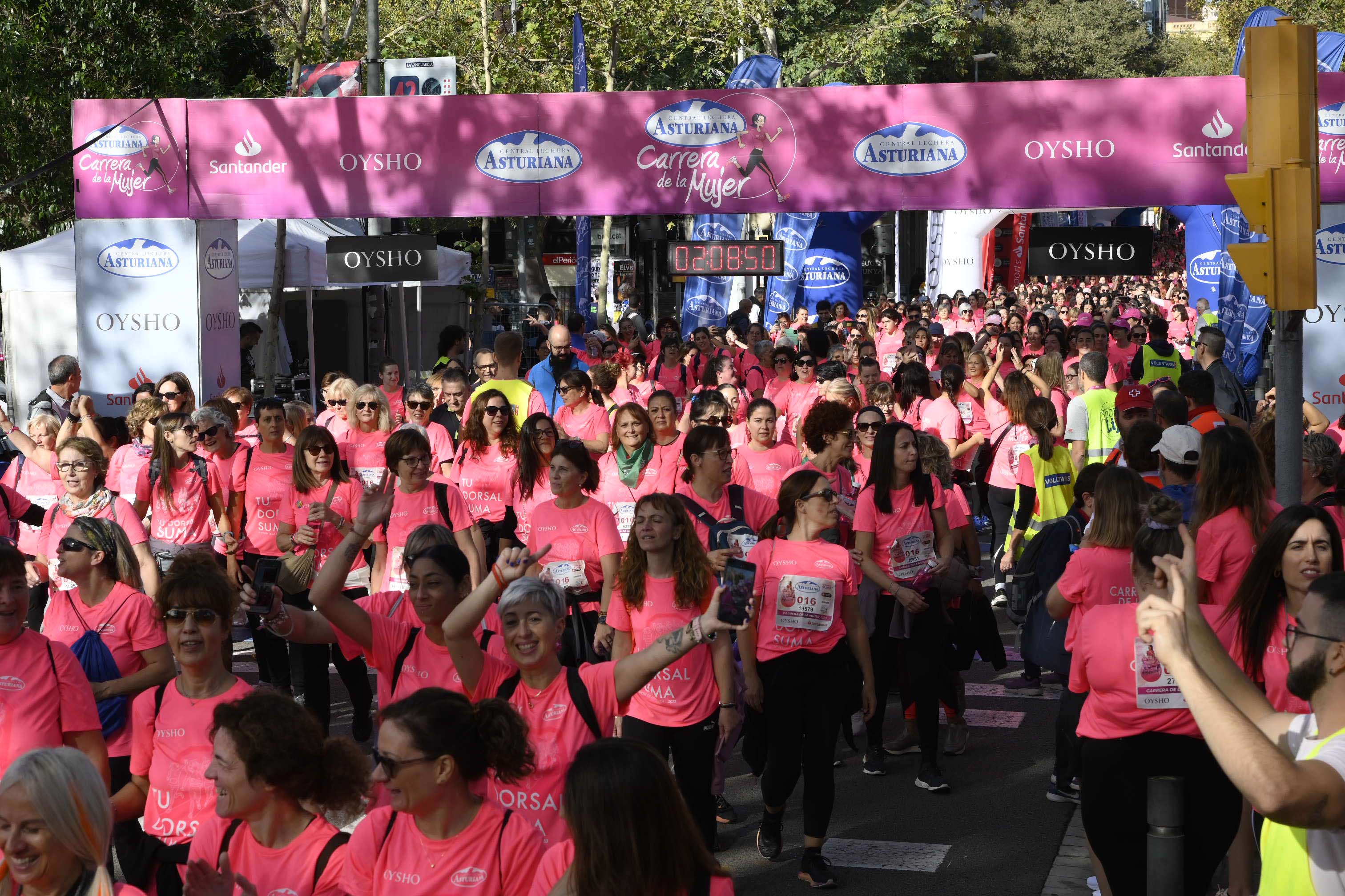 Las mejores fotos de la Carrera de la Mujer de Barcelona 2023. 6826