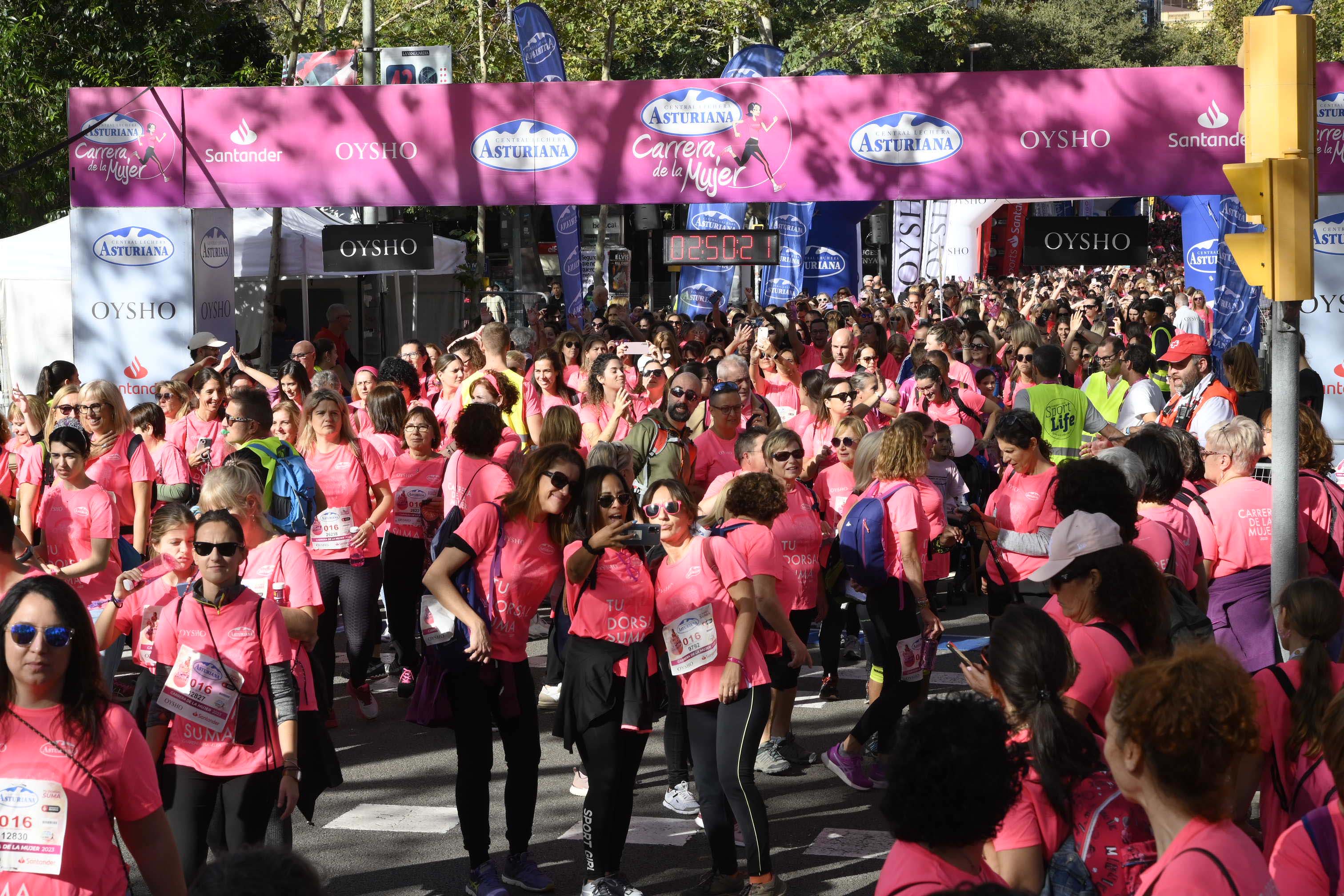 Las mejores fotos de la Carrera de la Mujer de Barcelona 2023. 8012