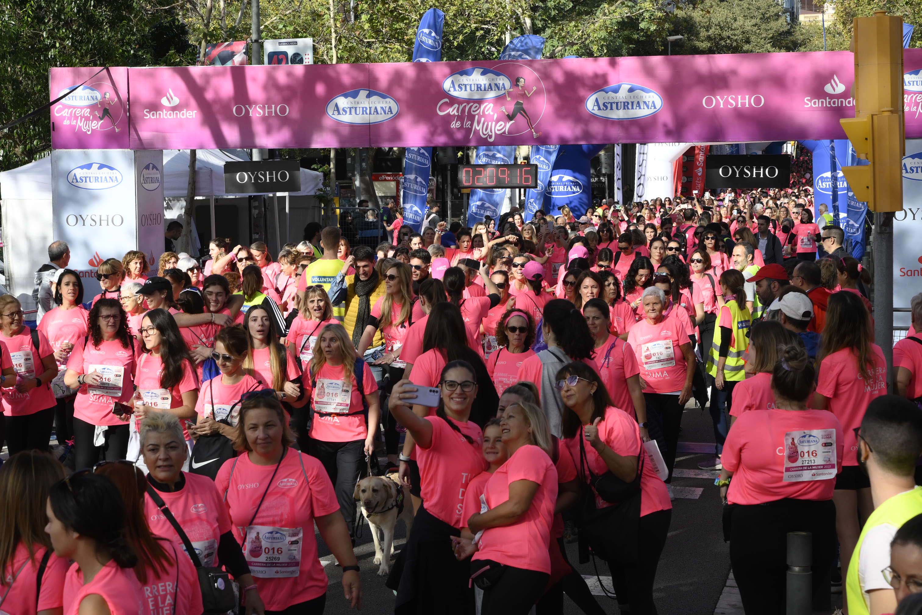 Las mejores fotos de la Carrera de la Mujer de Barcelona 2023. 6839