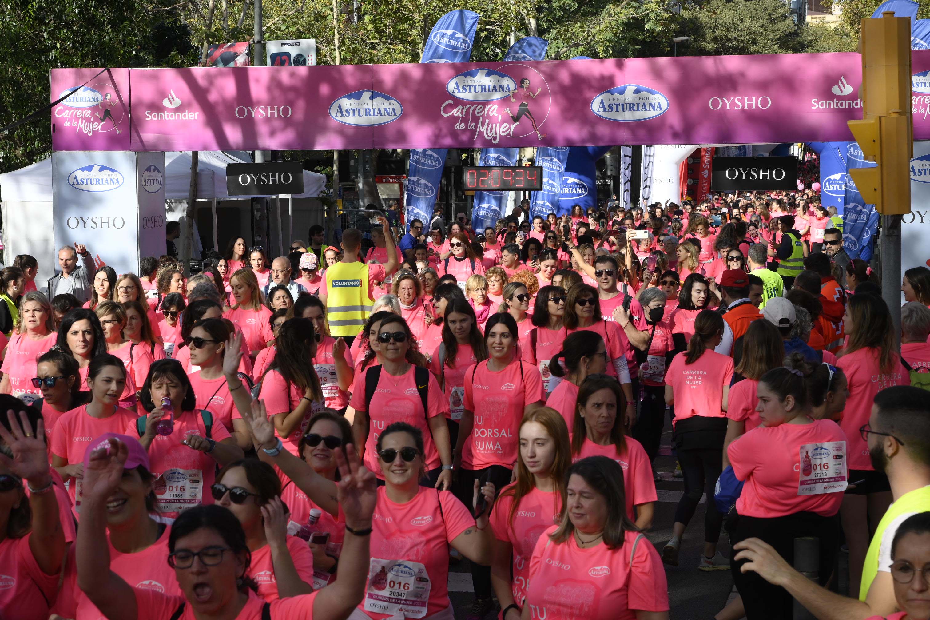 Las mejores fotos de la Carrera de la Mujer de Barcelona 2023. 6848