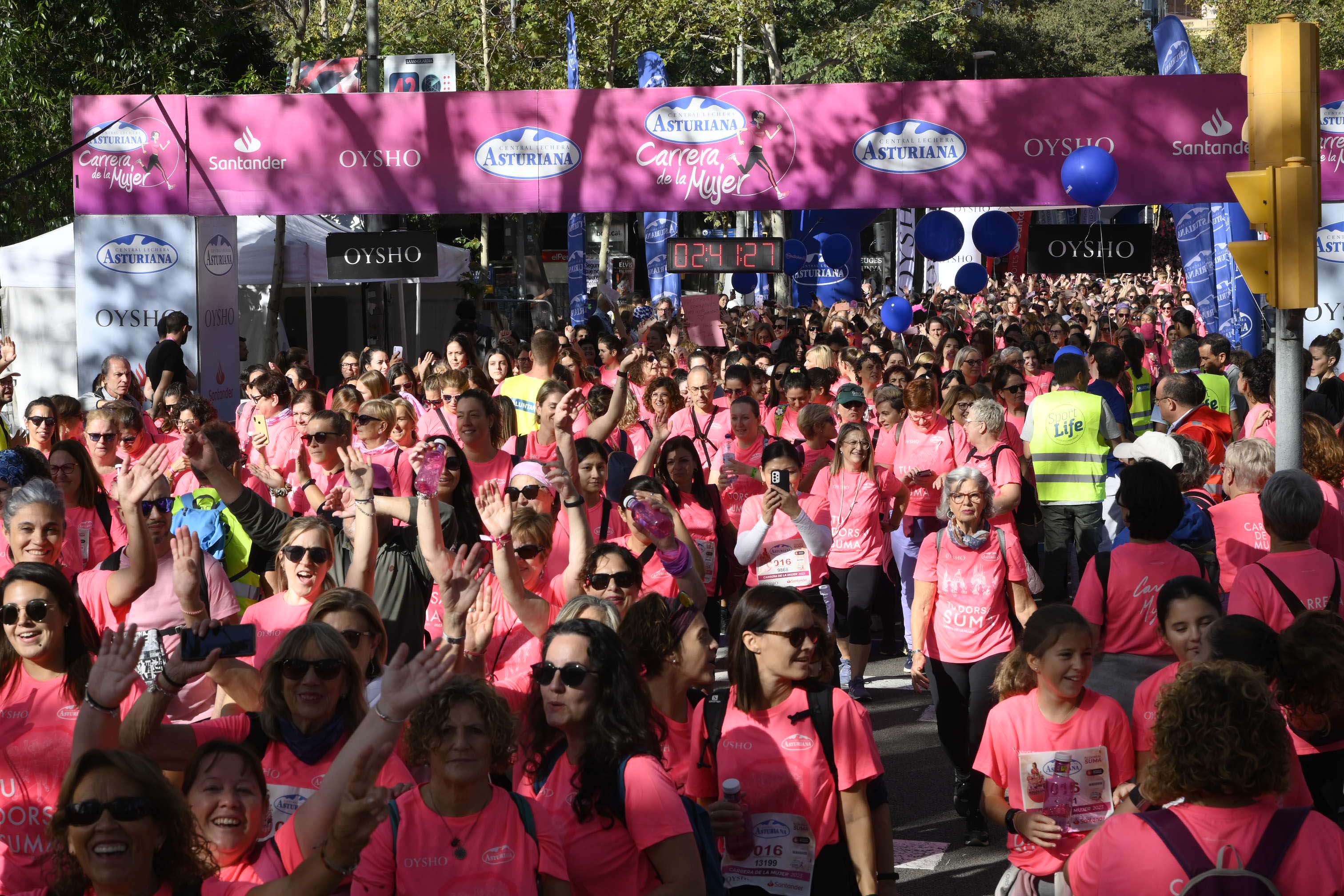 Las mejores fotos de la Carrera de la Mujer de Barcelona 2023. 7749