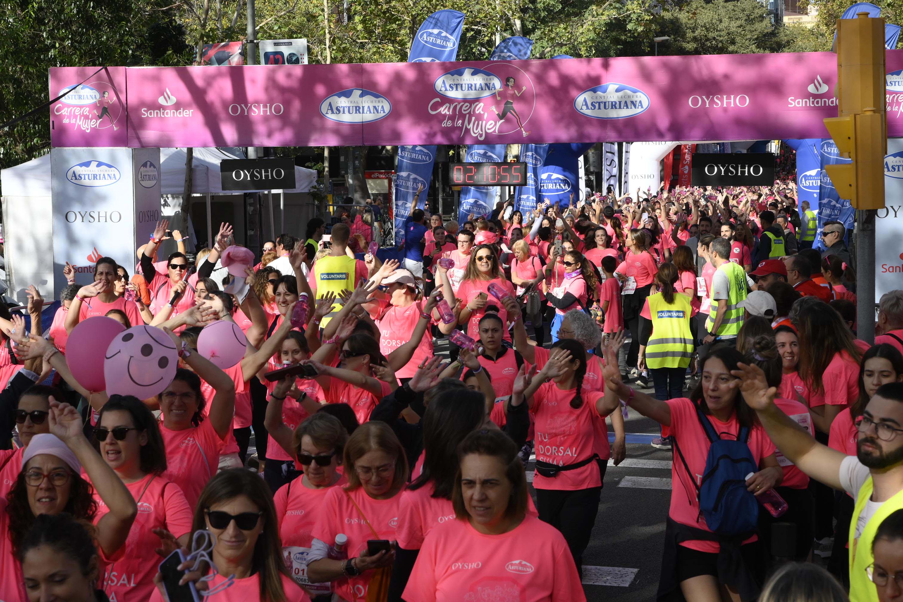 Las mejores fotos de la Carrera de la Mujer de Barcelona 2023. 6885