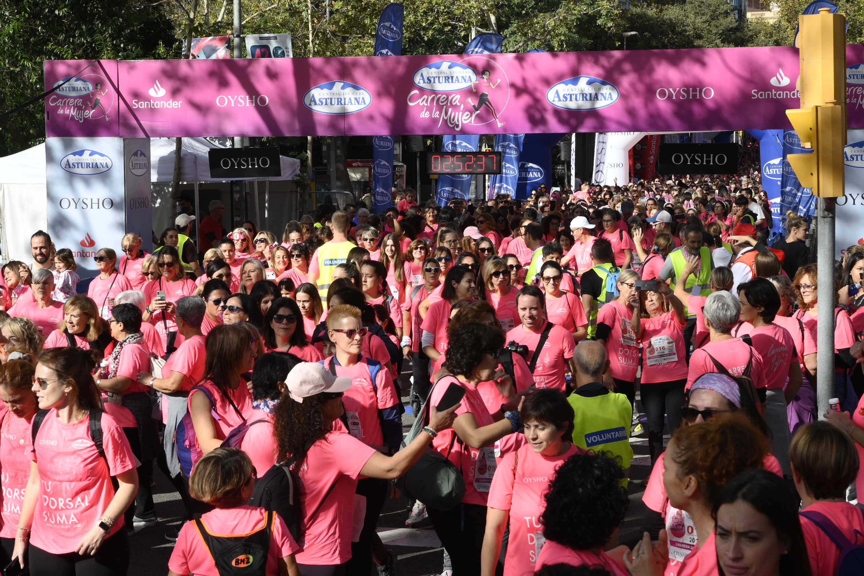Las mejores fotos de la Carrera de la Mujer de Barcelona 2023. 8080