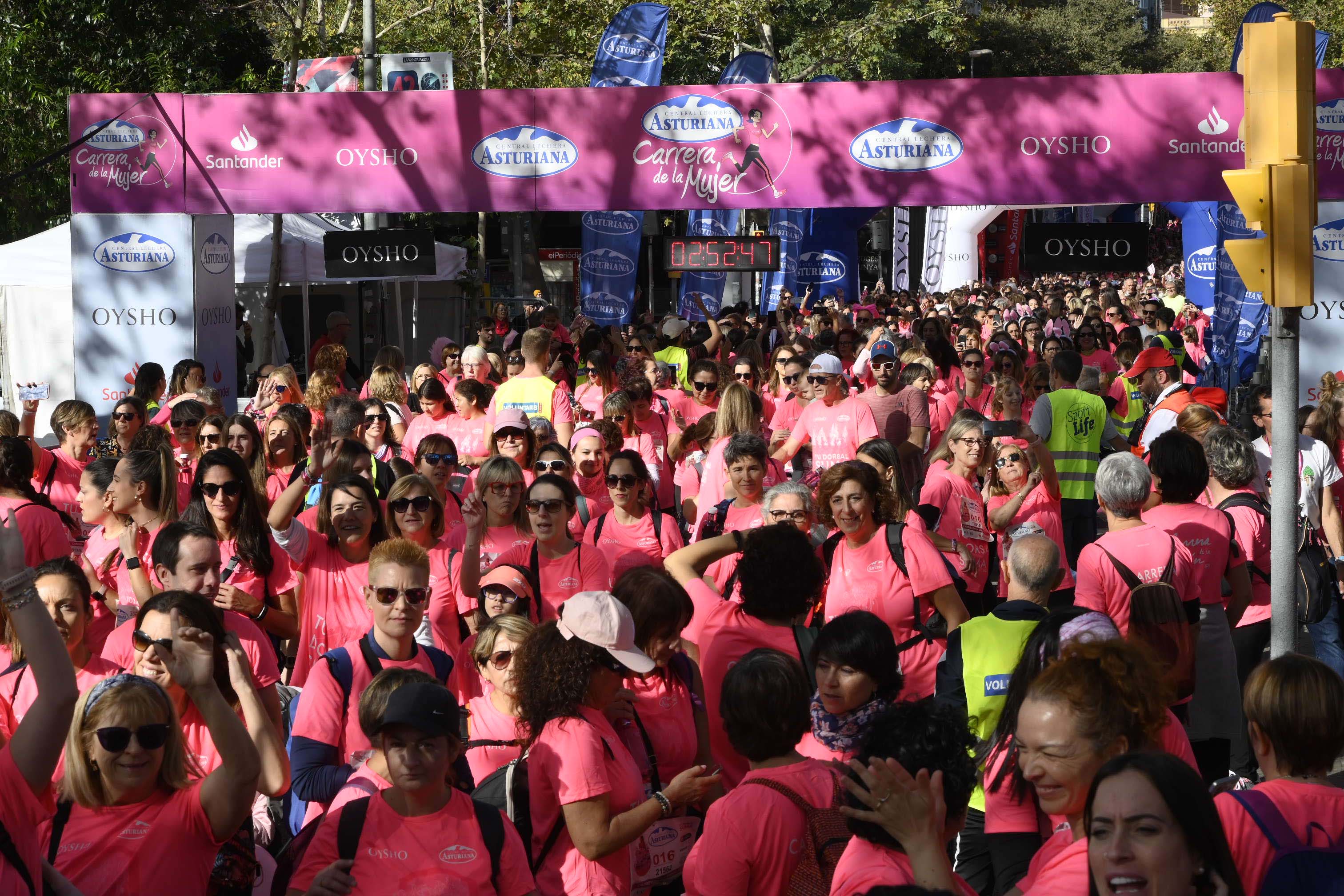 Las mejores fotos de la Carrera de la Mujer de Barcelona 2023. 8085