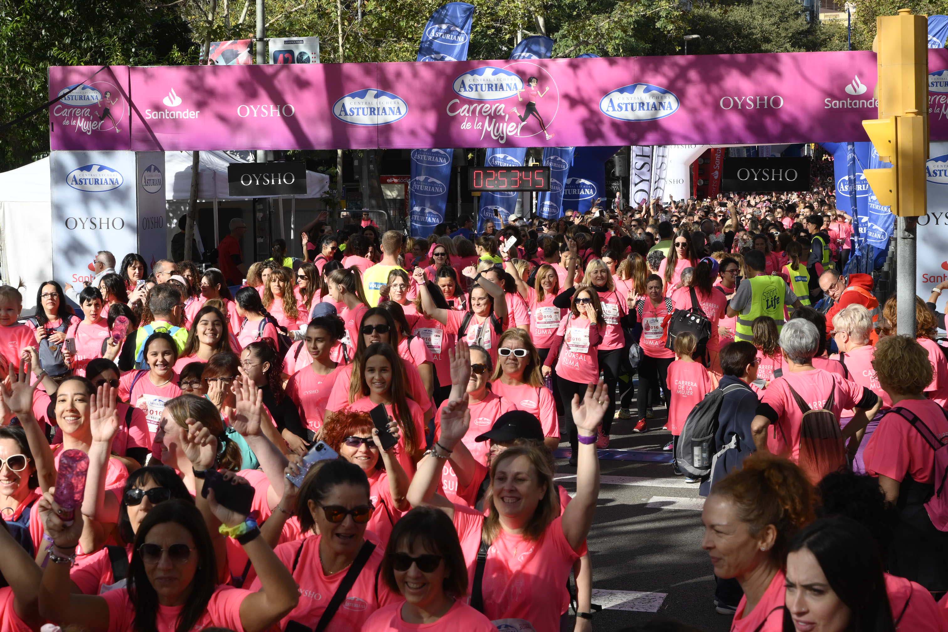 Las mejores fotos de la Carrera de la Mujer de Barcelona 2023. 8114