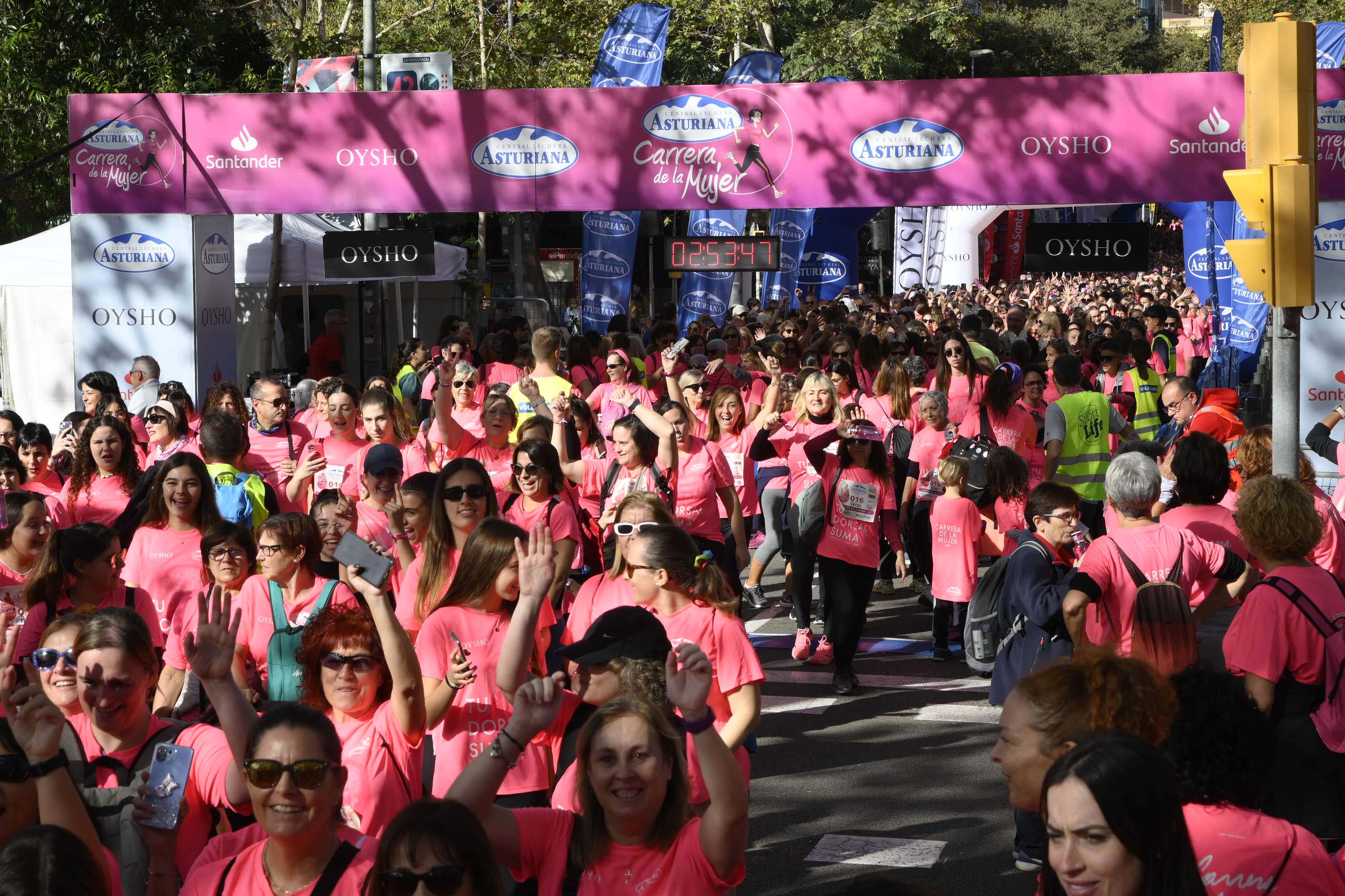 Las mejores fotos de la Carrera de la Mujer de Barcelona 2023. 8115