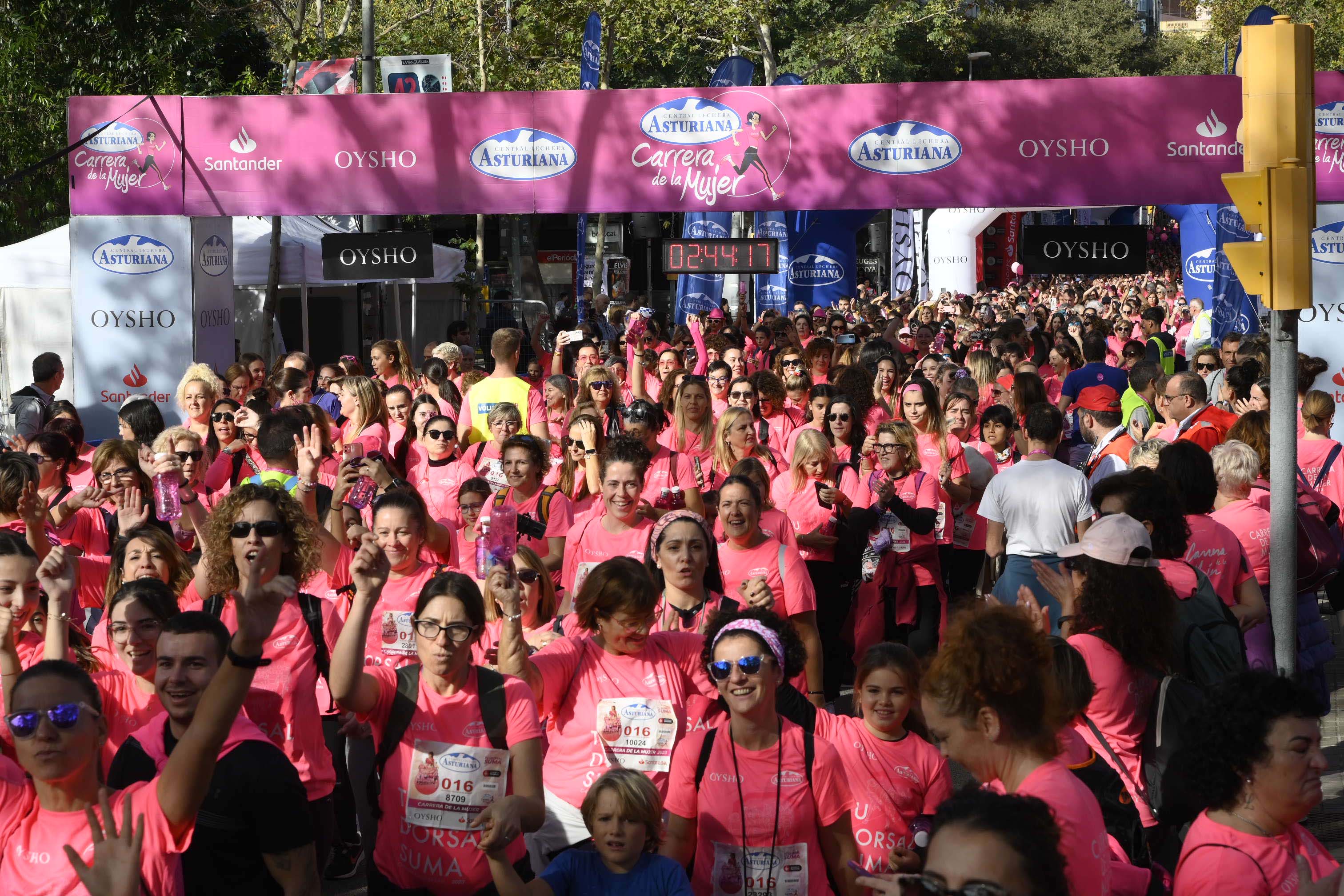 Las mejores fotos de la Carrera de la Mujer de Barcelona 2023. 7830