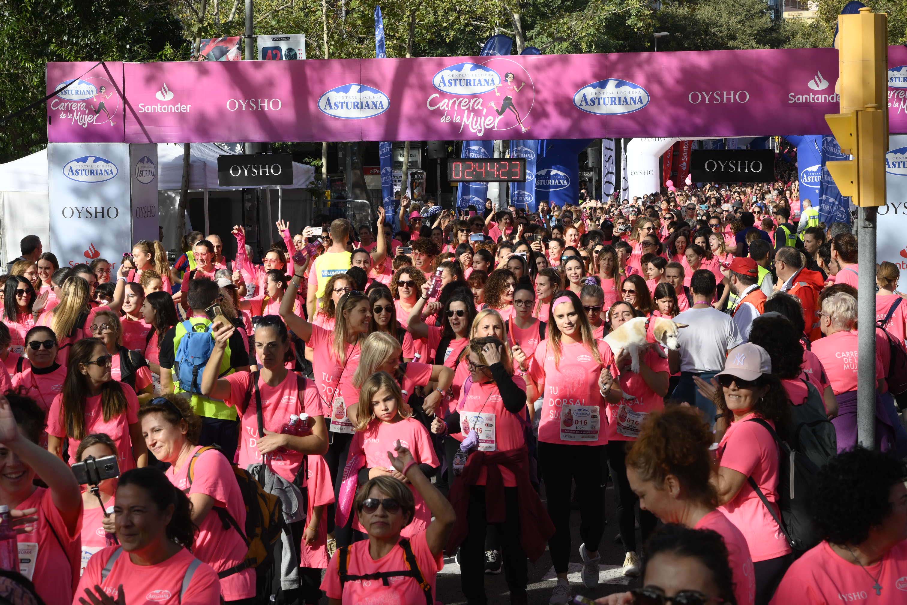 Las mejores fotos de la Carrera de la Mujer de Barcelona 2023. 7833
