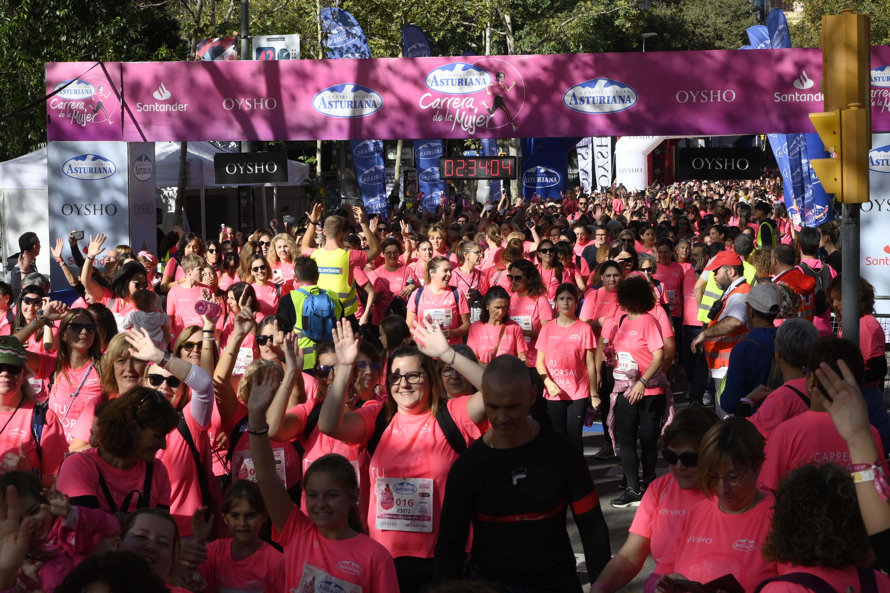Las mejores fotos de la Carrera de la Mujer de Barcelona 2023. 7545