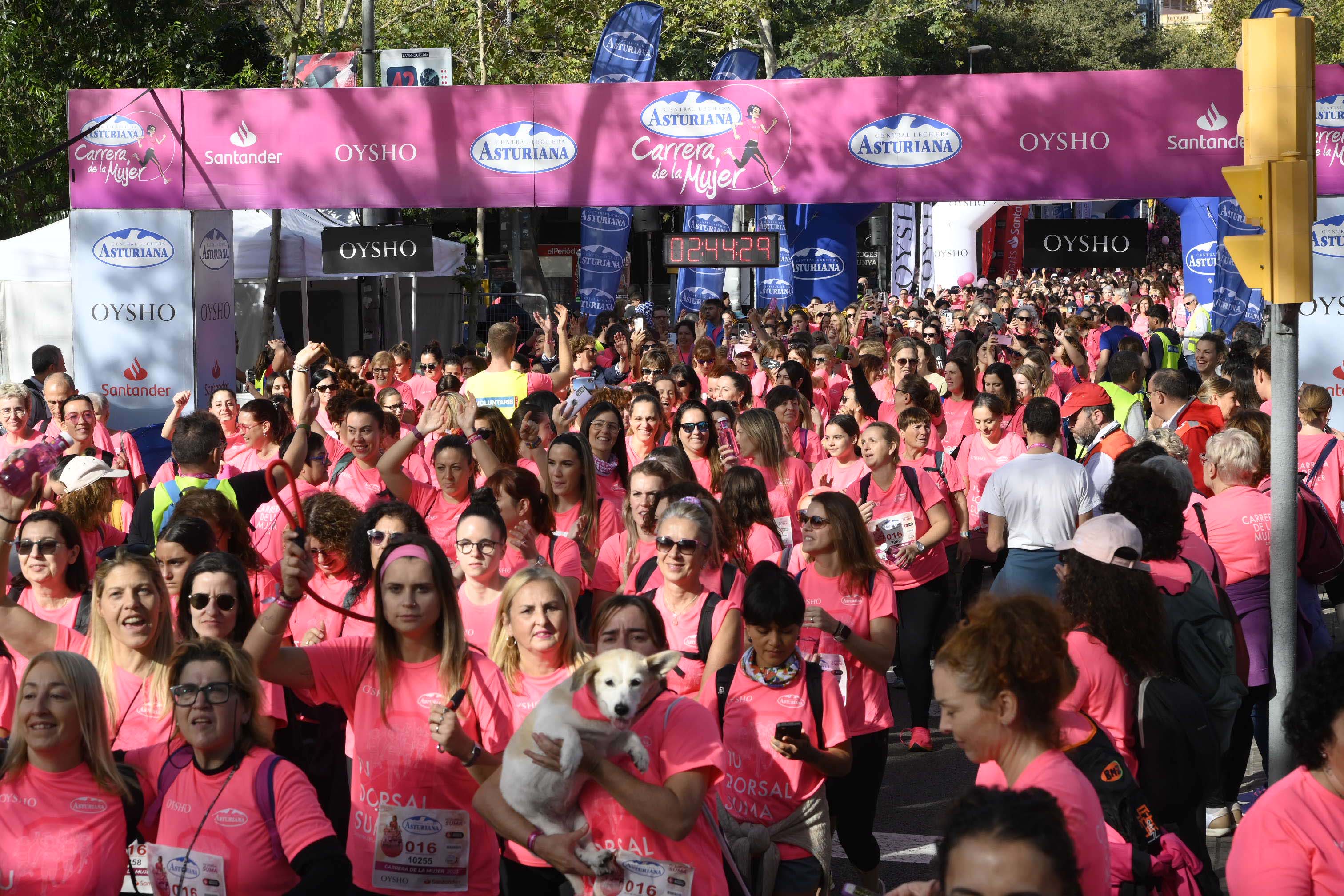 Las mejores fotos de la Carrera de la Mujer de Barcelona 2023. 7836