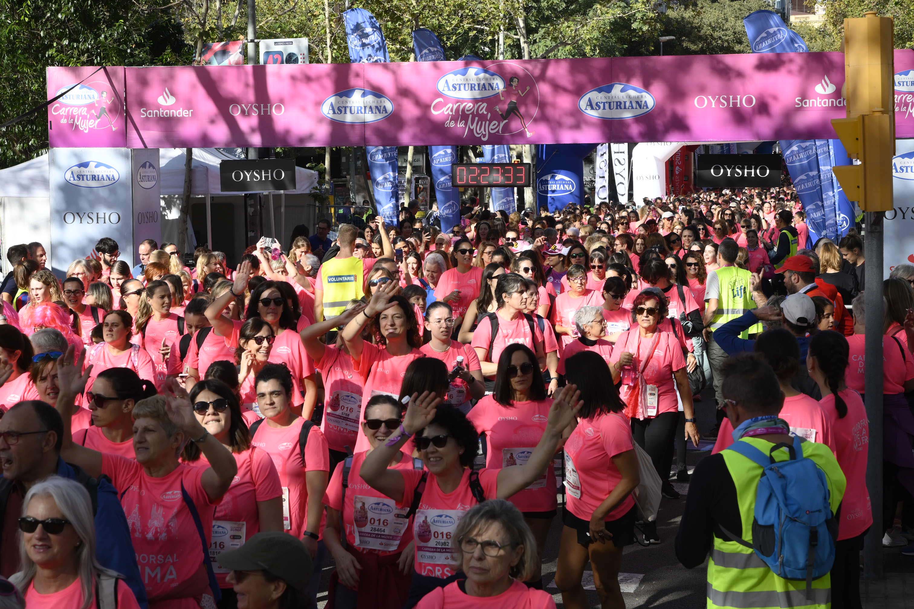 Las mejores fotos de la Carrera de la Mujer de Barcelona 2023. 7242