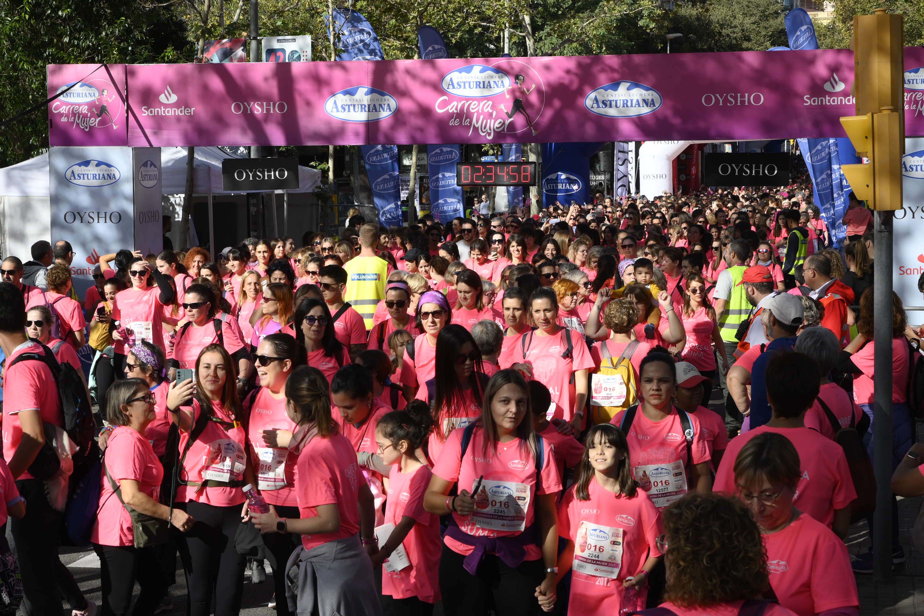 Las mejores fotos de la Carrera de la Mujer de Barcelona 2023. 7572