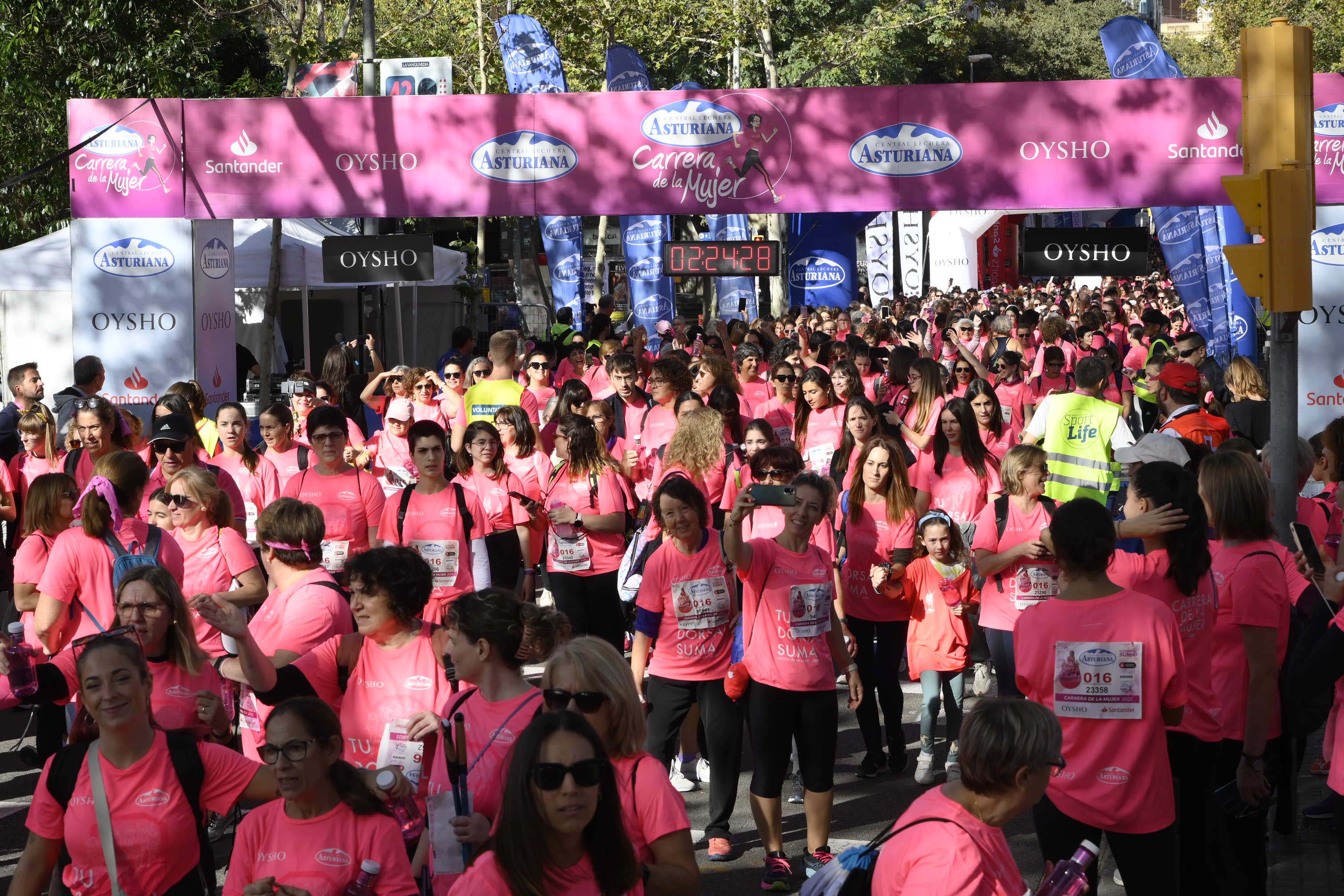 Las mejores fotos de la Carrera de la Mujer de Barcelona 2023. 7264