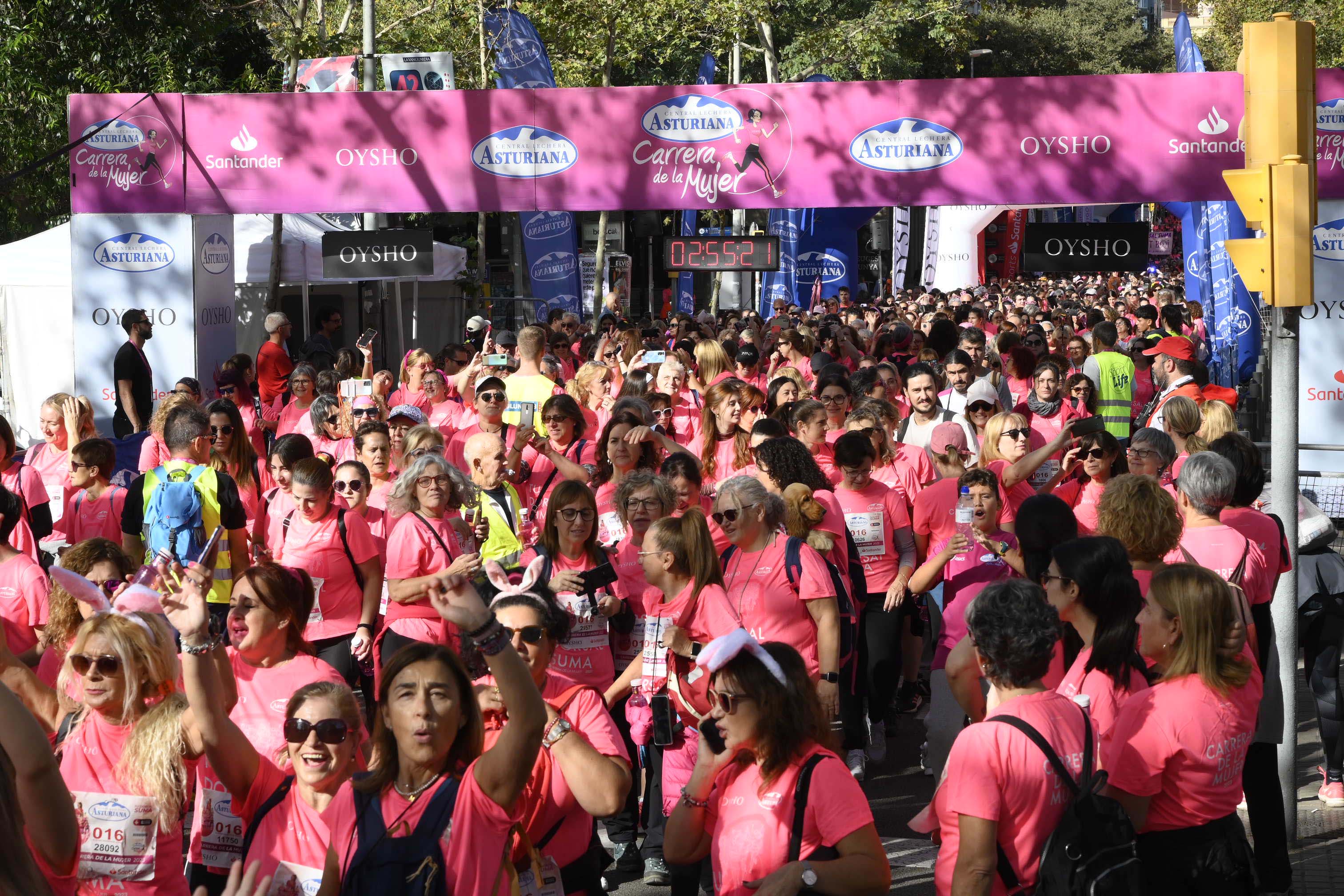 Las mejores fotos de la Carrera de la Mujer de Barcelona 2023. 8162