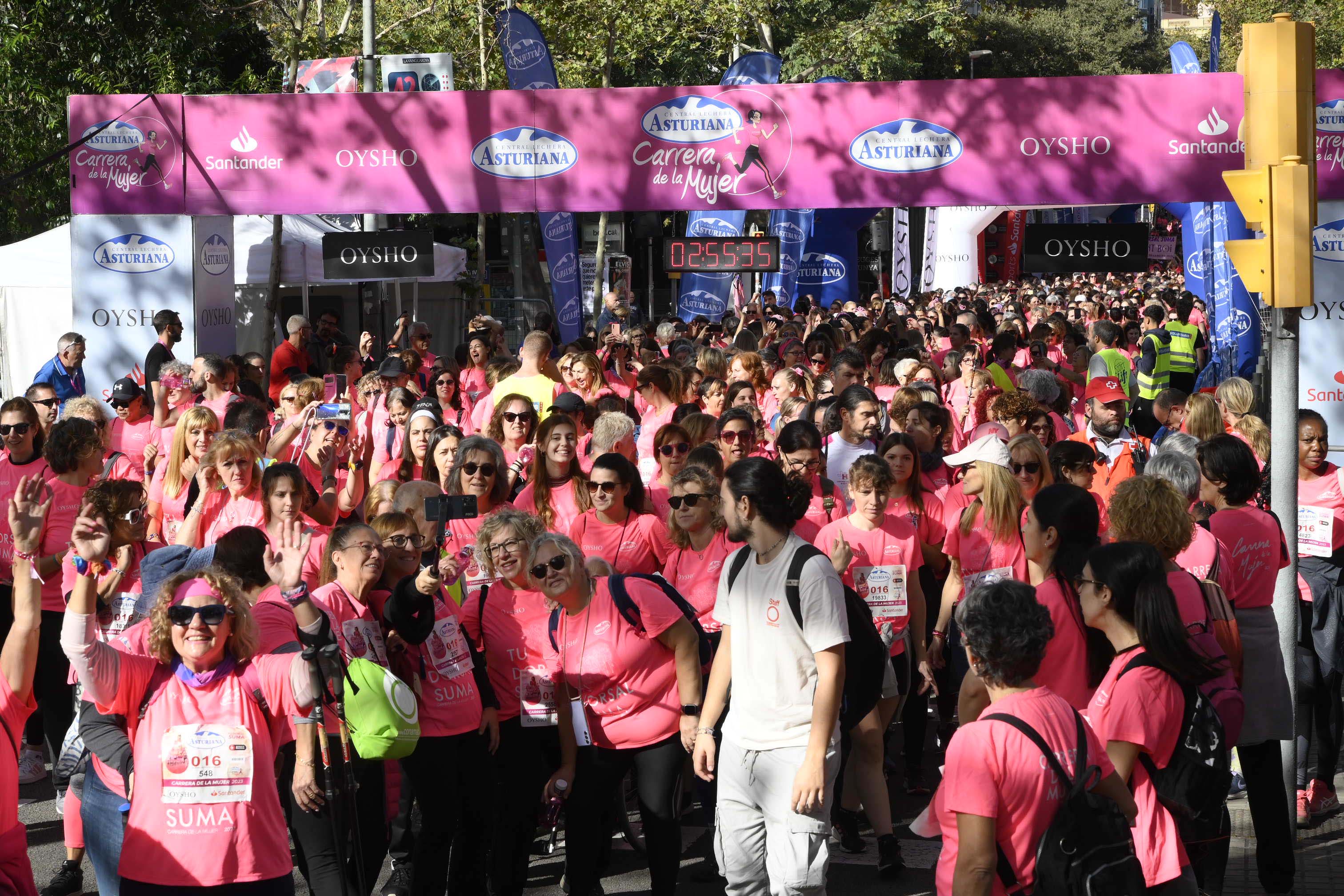 Las mejores fotos de la Carrera de la Mujer de Barcelona 2023. 8169