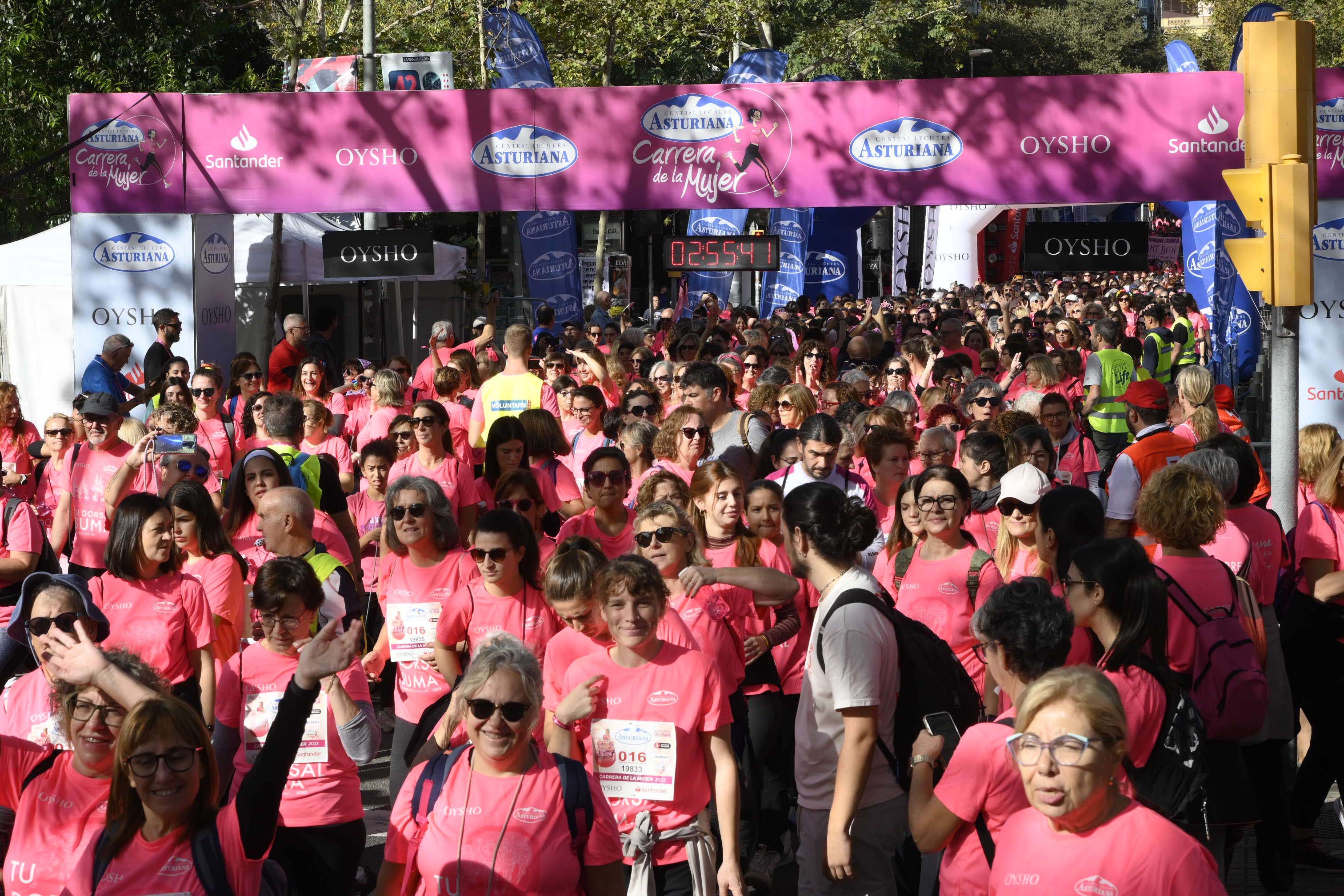 Las mejores fotos de la Carrera de la Mujer de Barcelona 2023. 8172