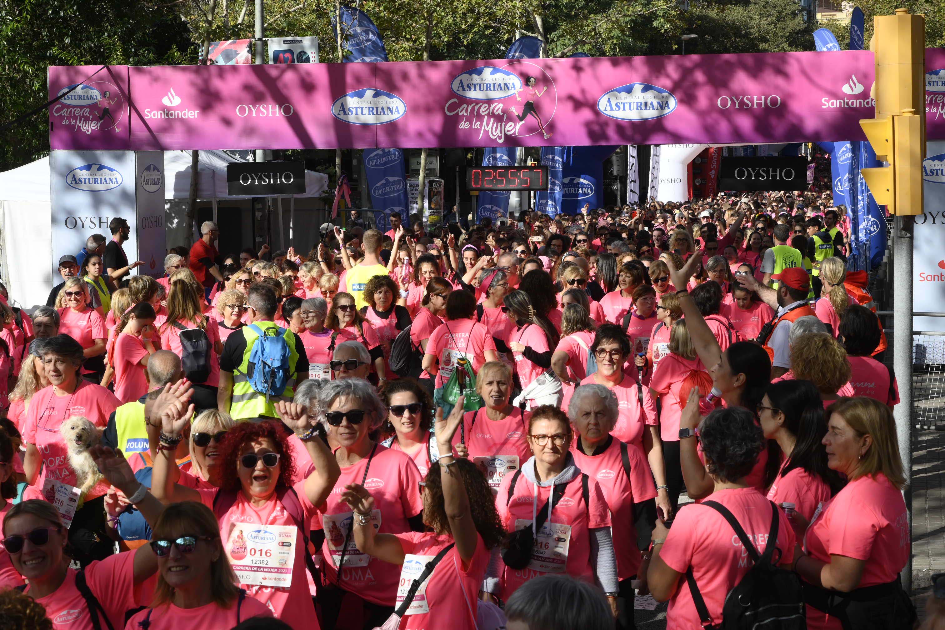 Las mejores fotos de la Carrera de la Mujer de Barcelona 2023. 8180