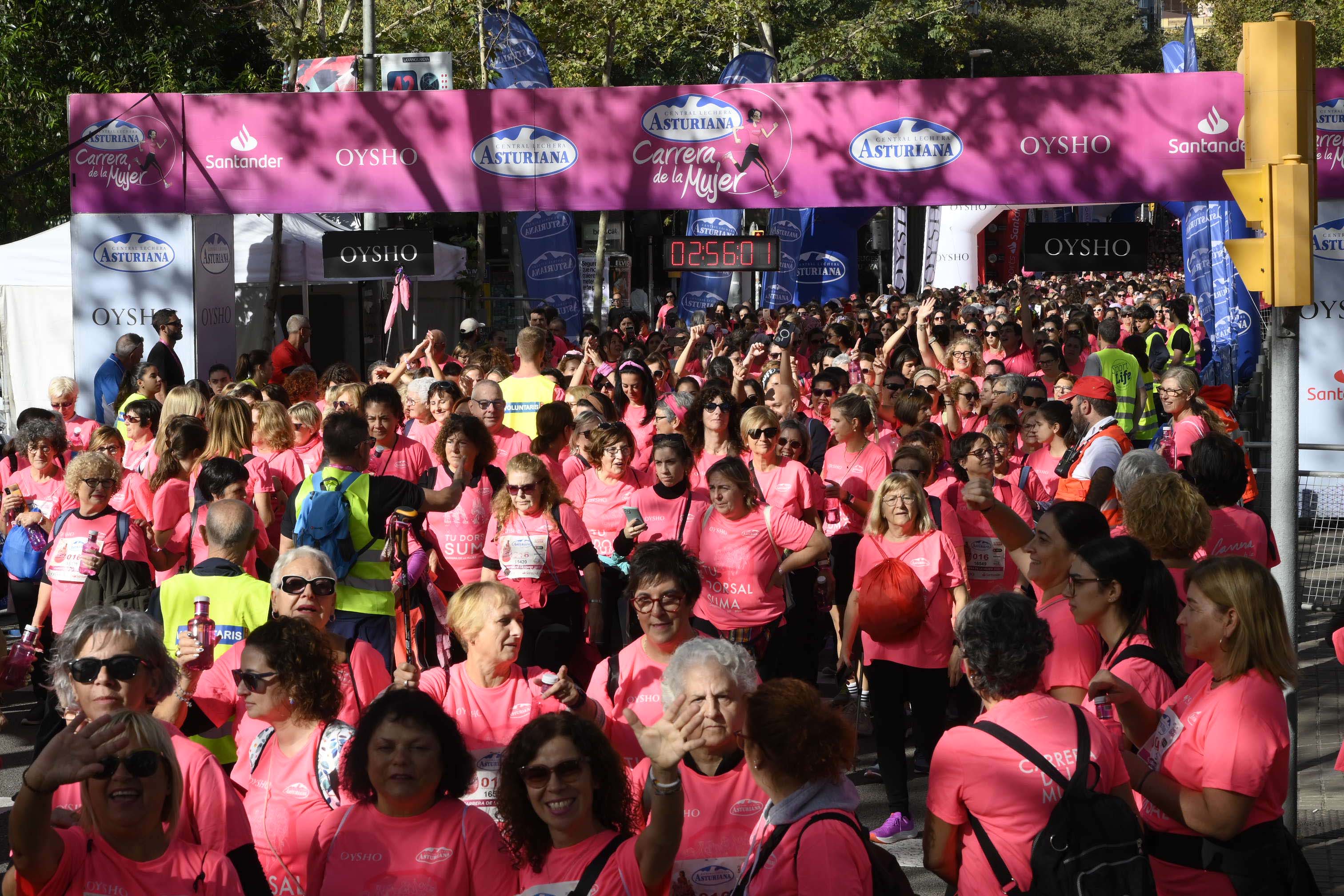 Las mejores fotos de la Carrera de la Mujer de Barcelona 2023. 8182