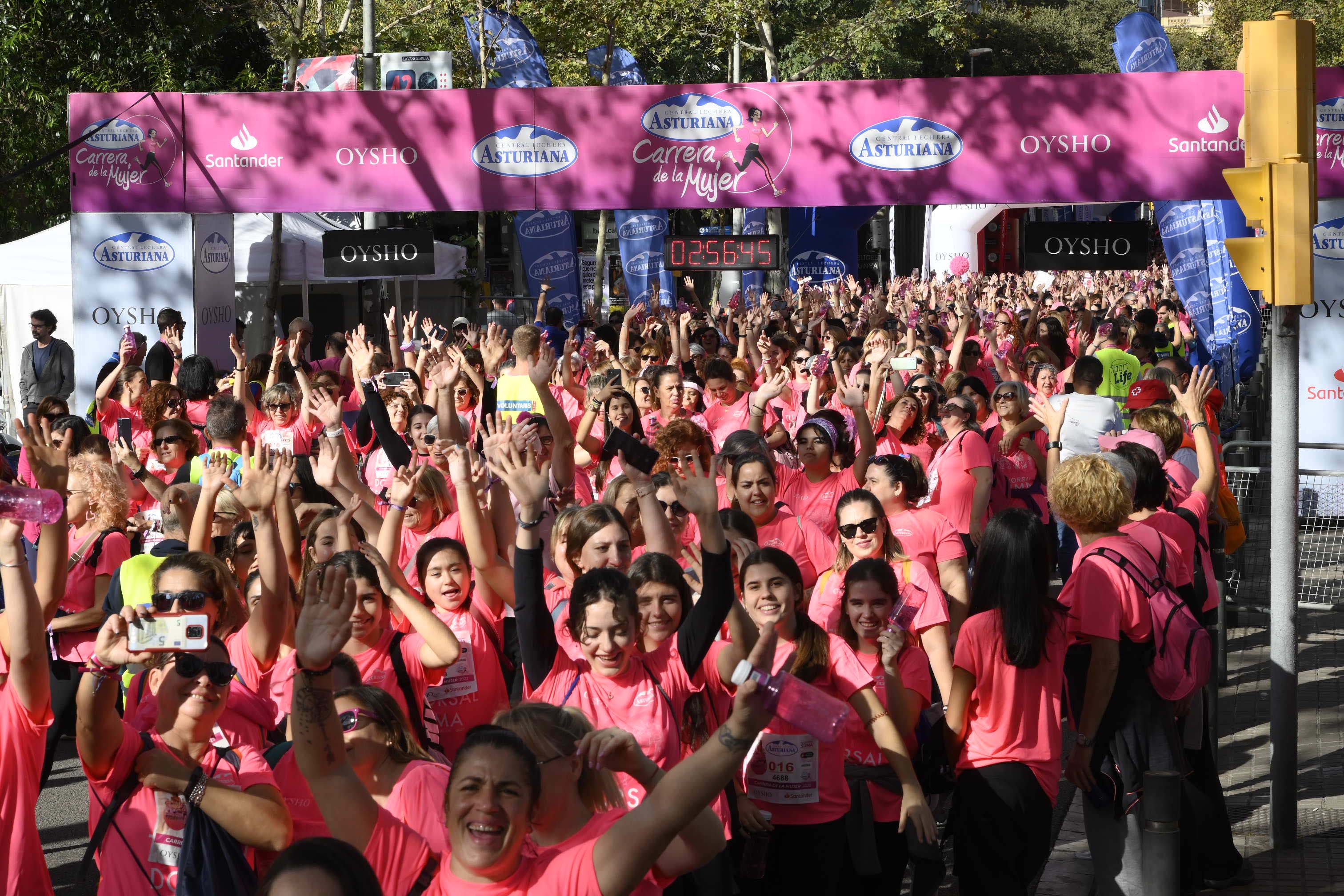 Las mejores fotos de la Carrera de la Mujer de Barcelona 2023. 8204