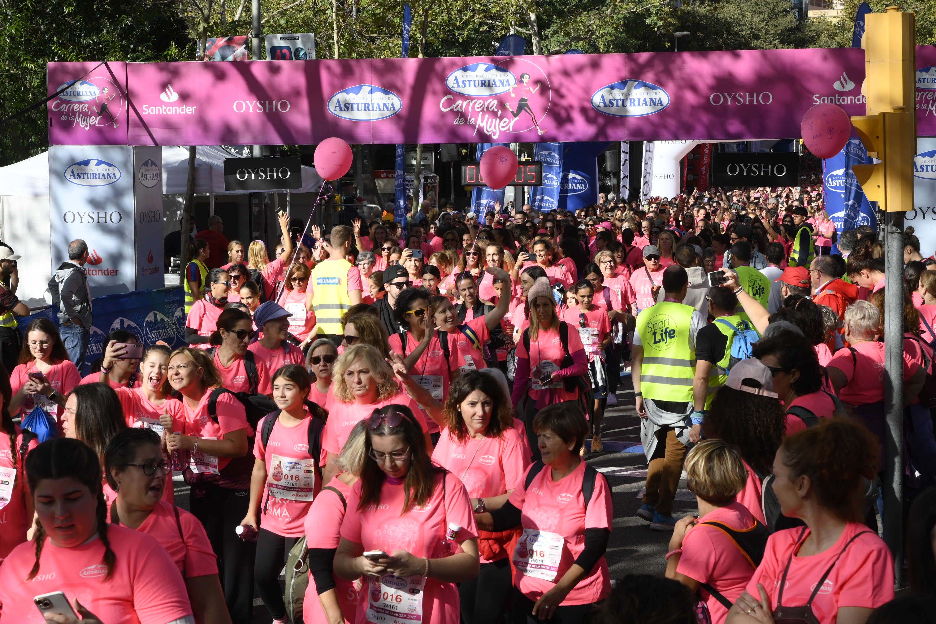 Las mejores fotos de la Carrera de la Mujer de Barcelona 2023. 7914