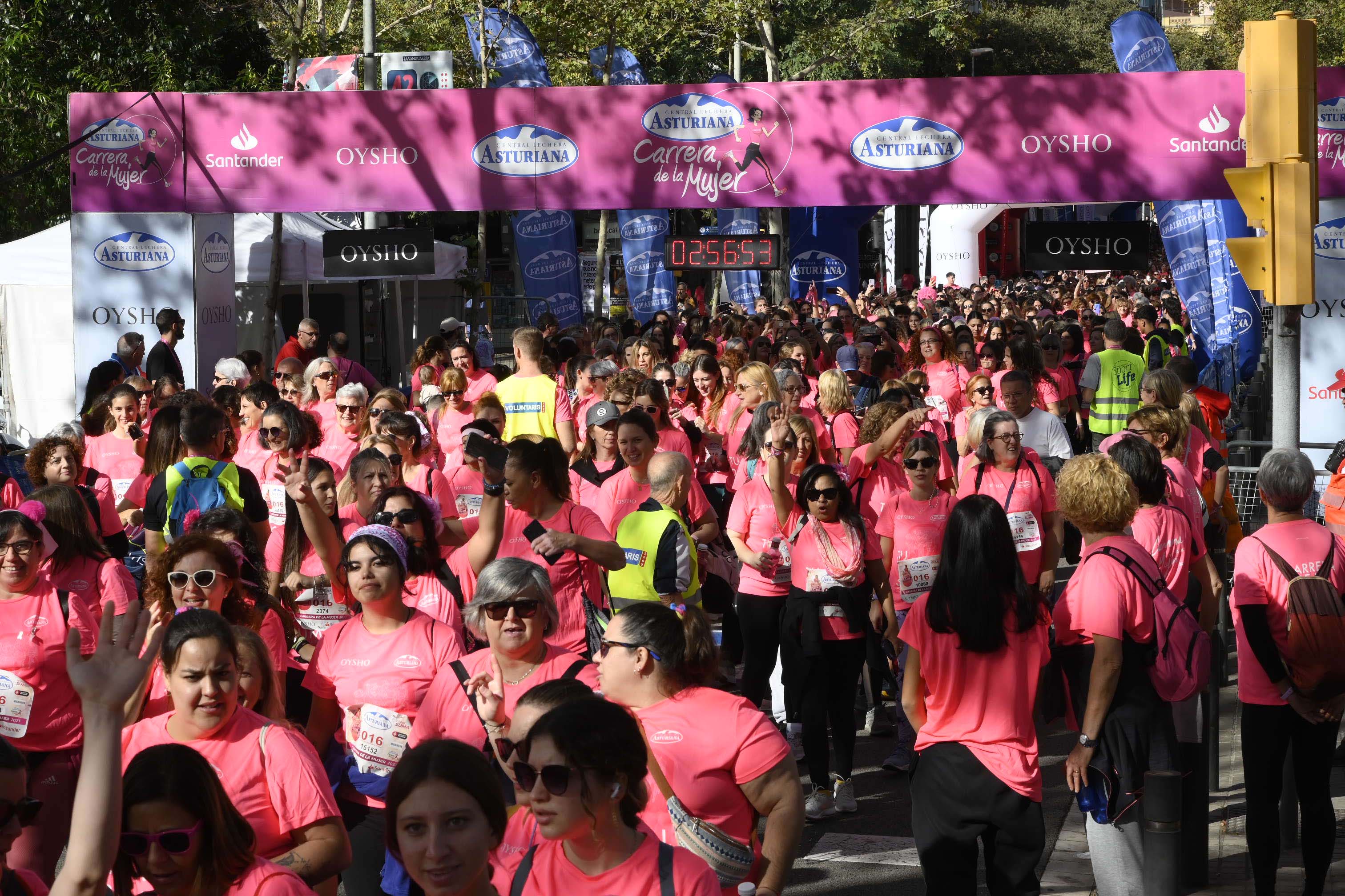 Las mejores fotos de la Carrera de la Mujer de Barcelona 2023. 8208