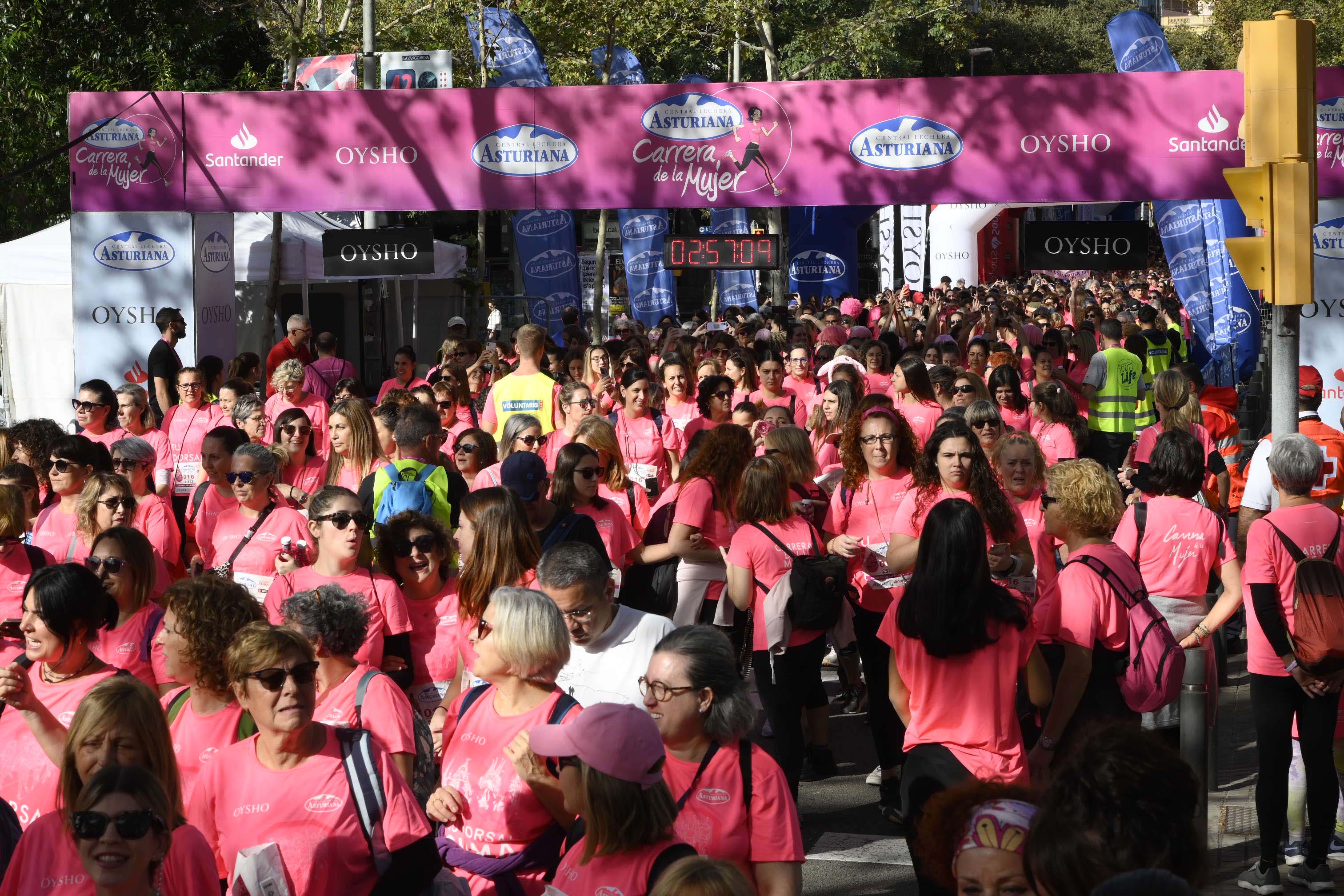 Las mejores fotos de la Carrera de la Mujer de Barcelona 2023. 8216
