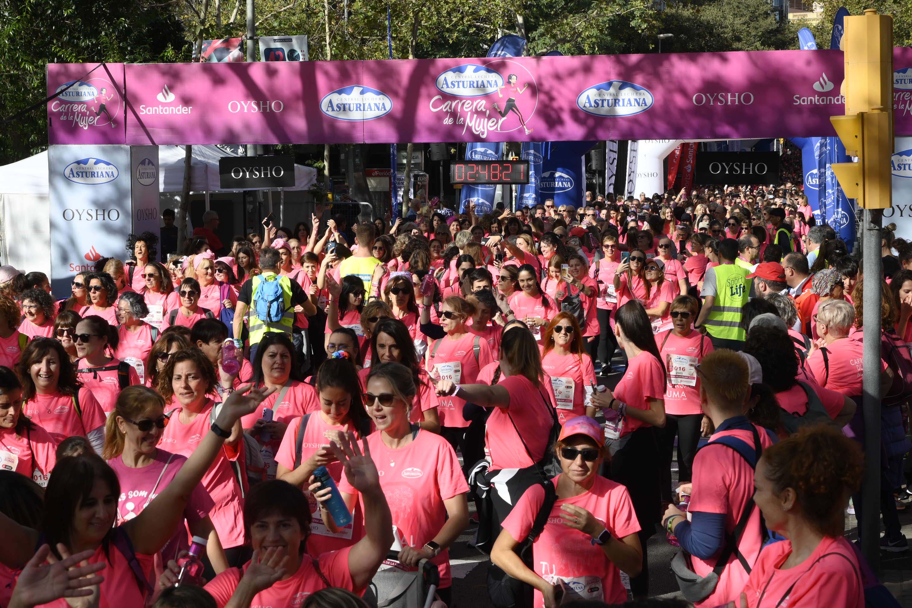 Las mejores fotos de la Carrera de la Mujer de Barcelona 2023. 7952