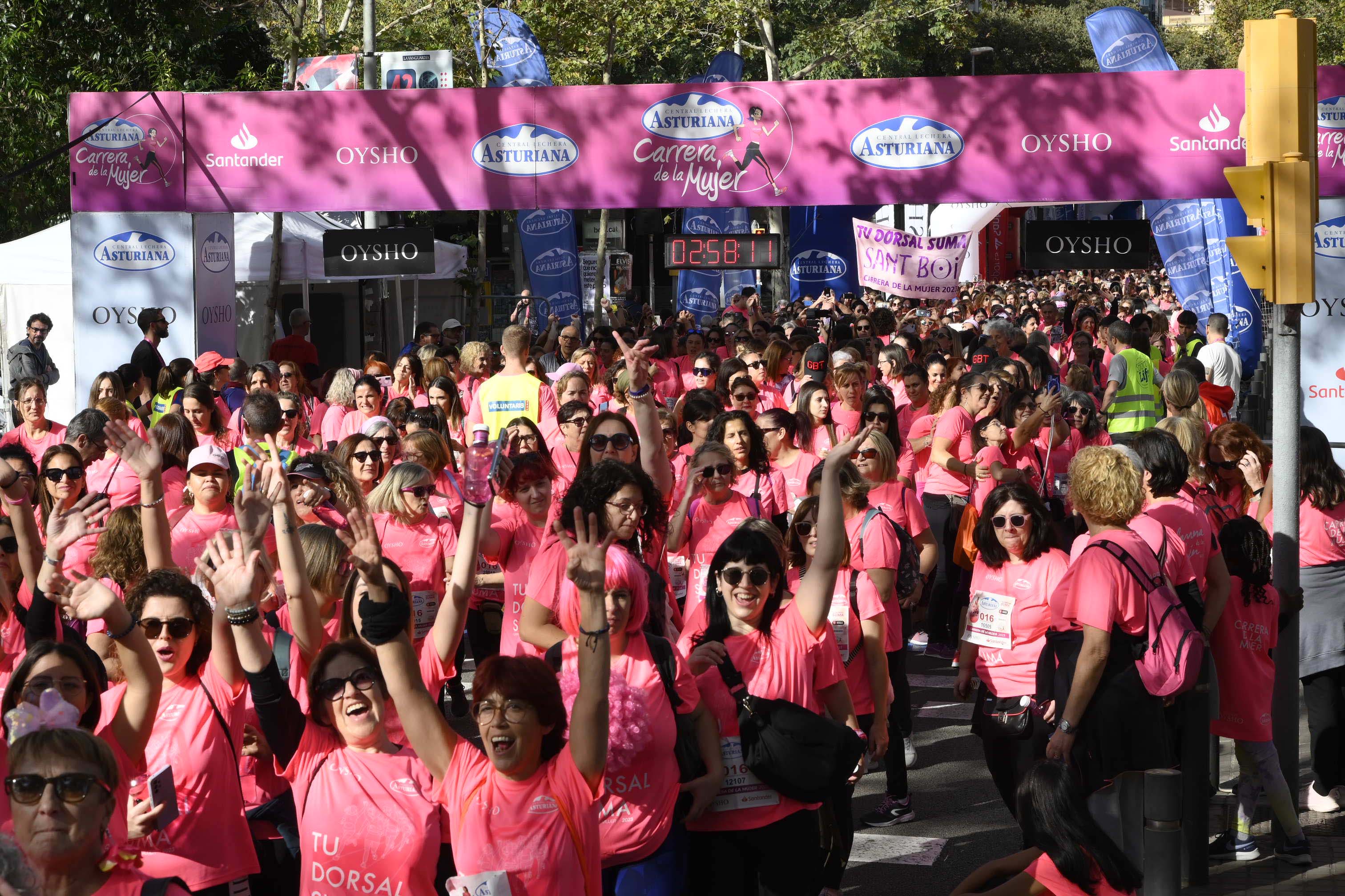Las mejores fotos de la Carrera de la Mujer de Barcelona 2023. 8247