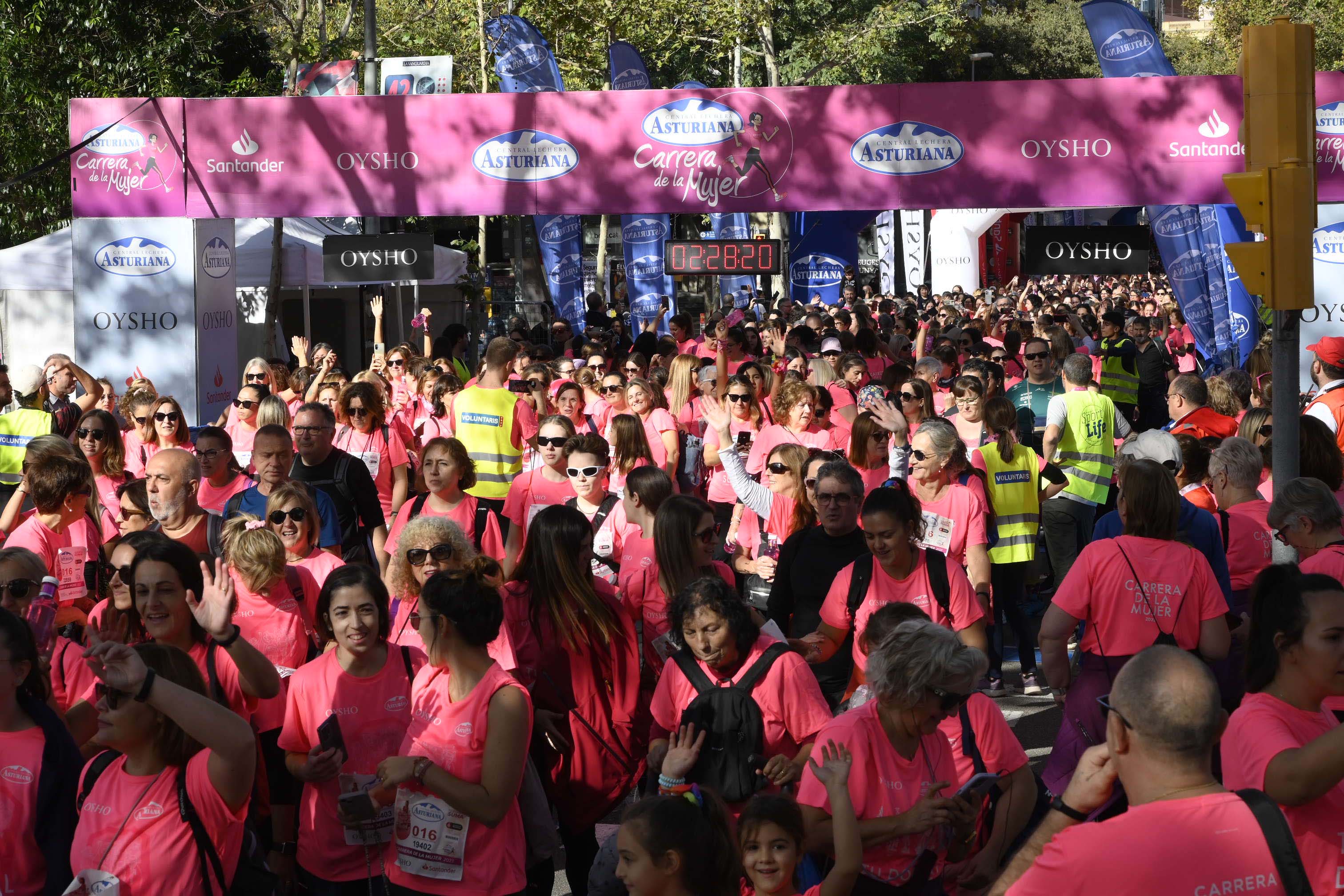 Las mejores fotos de la Carrera de la Mujer de Barcelona 2023. 7373