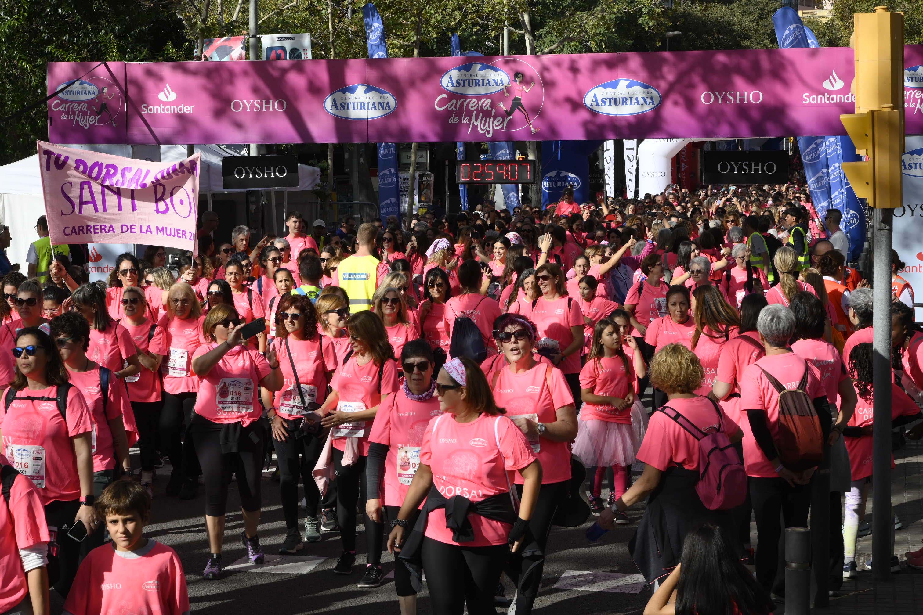 Las mejores fotos de la Carrera de la Mujer de Barcelona 2023. 8275