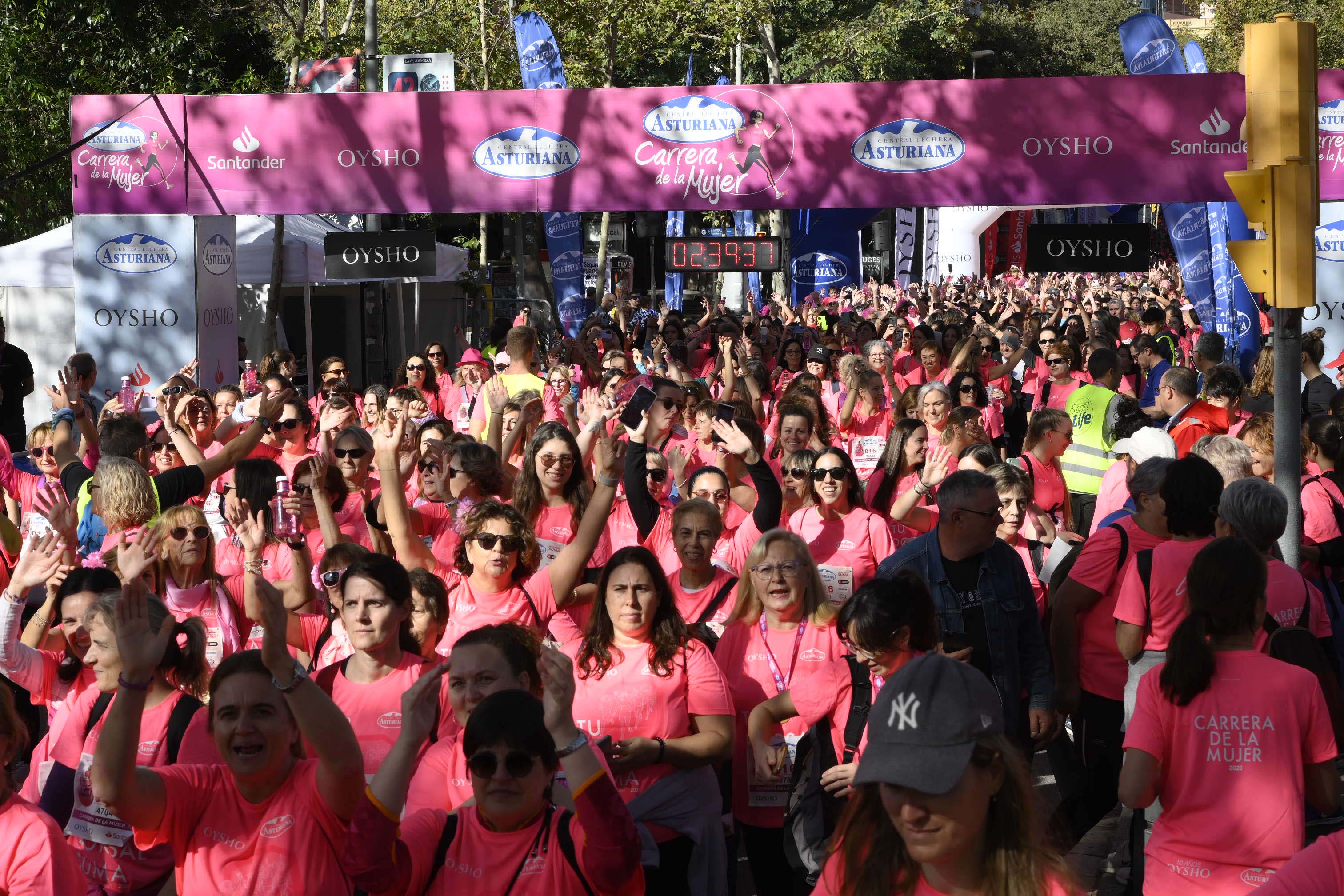 Las mejores fotos de la Carrera de la Mujer de Barcelona 2023. 7694