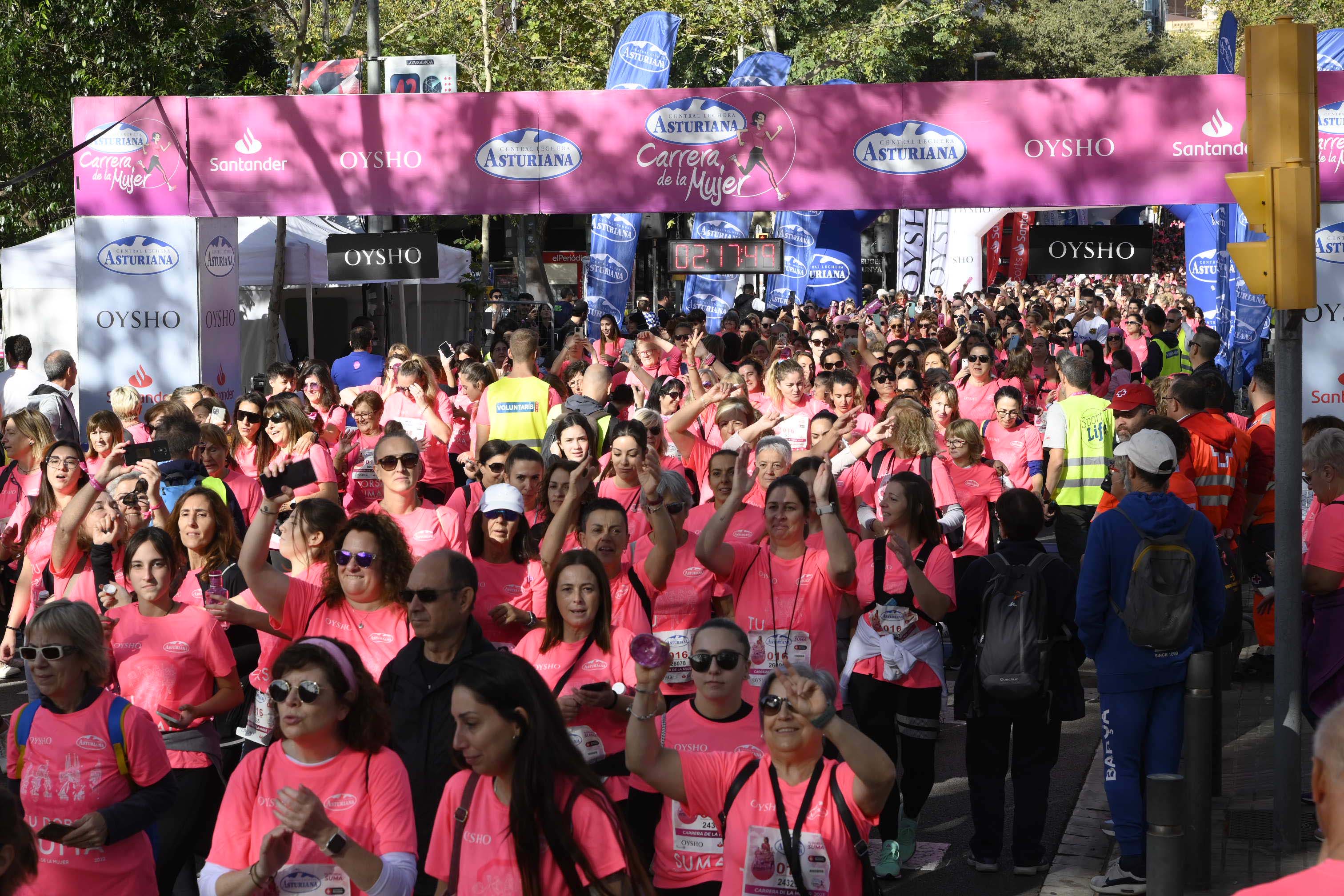 Las mejores fotos de la Carrera de la Mujer de Barcelona 2023. 7074