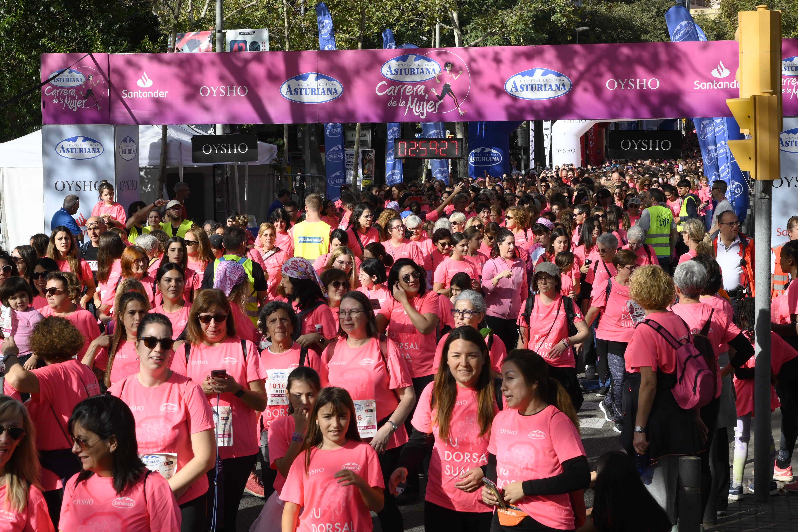 Las mejores fotos de la Carrera de la Mujer de Barcelona 2023. 8285